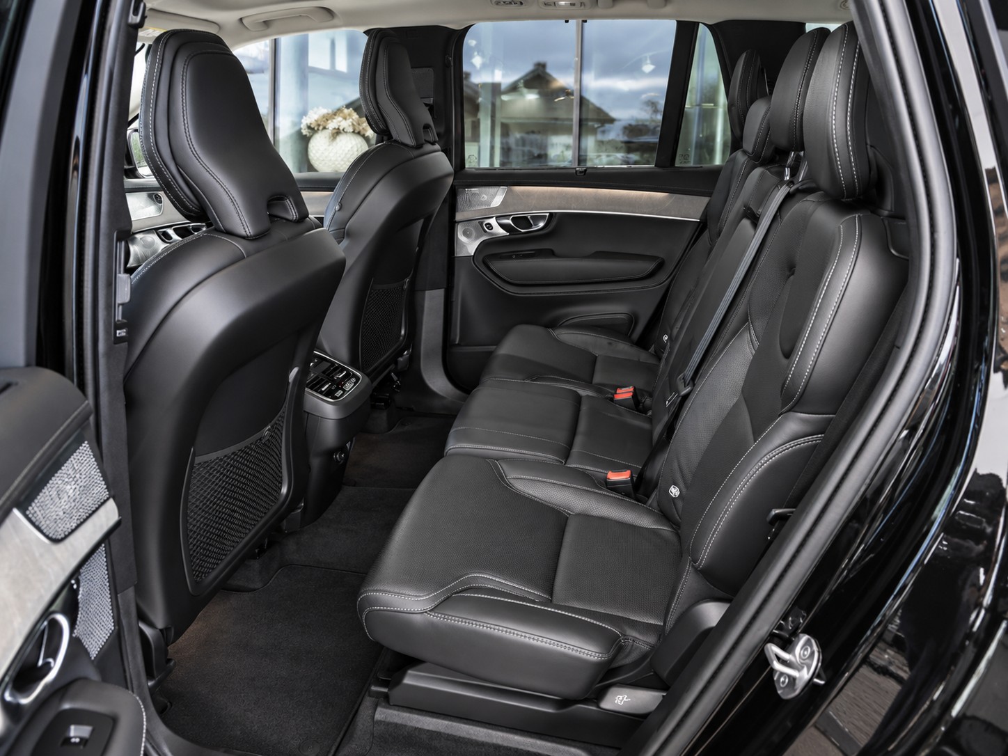 VOLVO XC90 B5 Benzin Mild Hybrid AWD Ultra Bright Geartronic *Bowers&Wilkins*-image-5