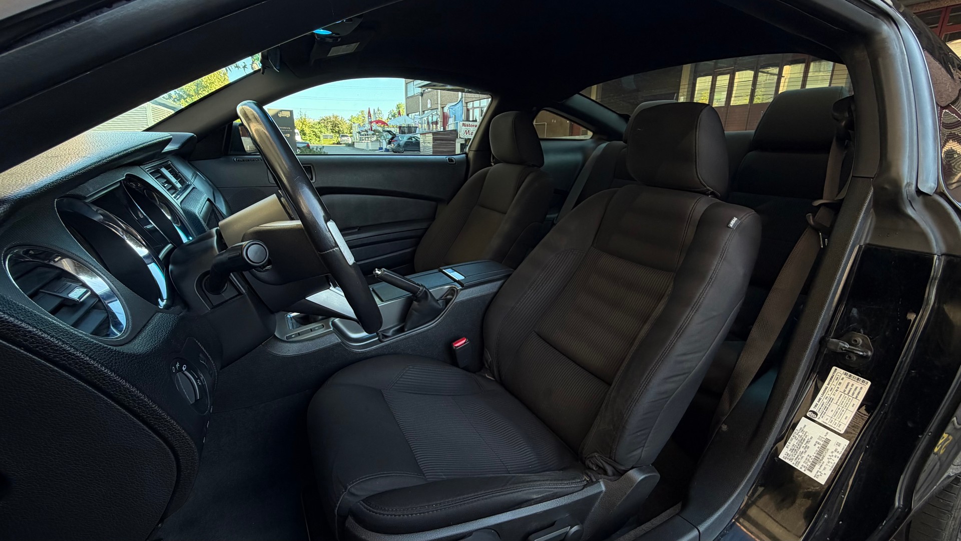 FORD Mustang coupe 3.7 V6-image-4