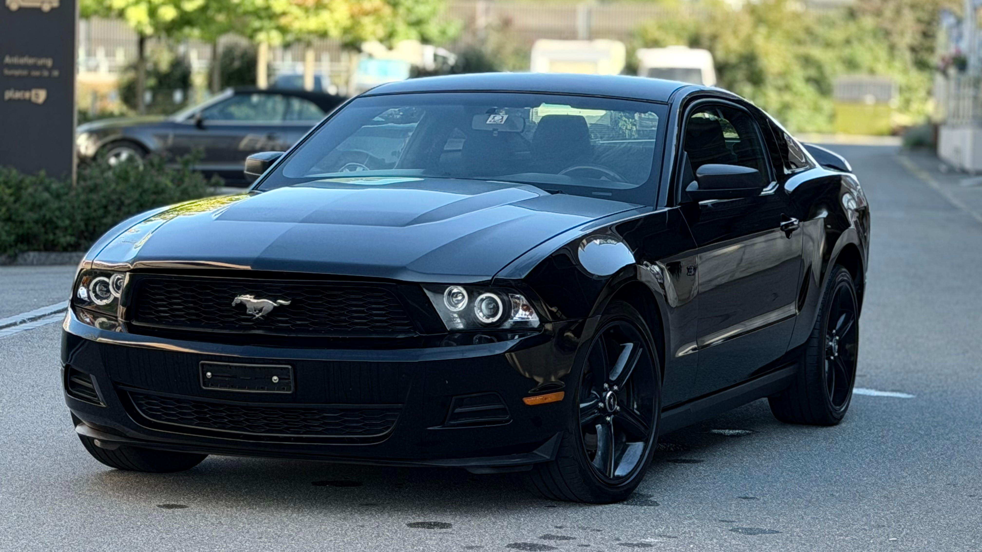 Car photo