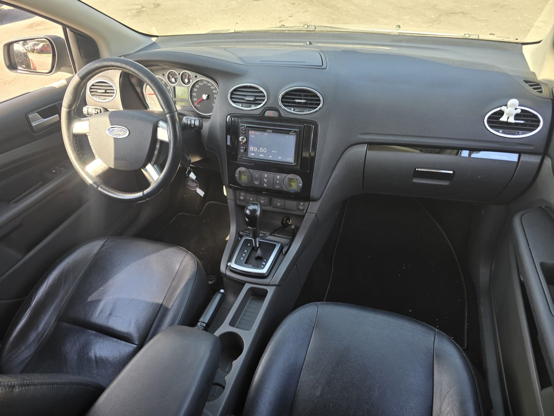 FORD Focus 2.0i Carving-image-9