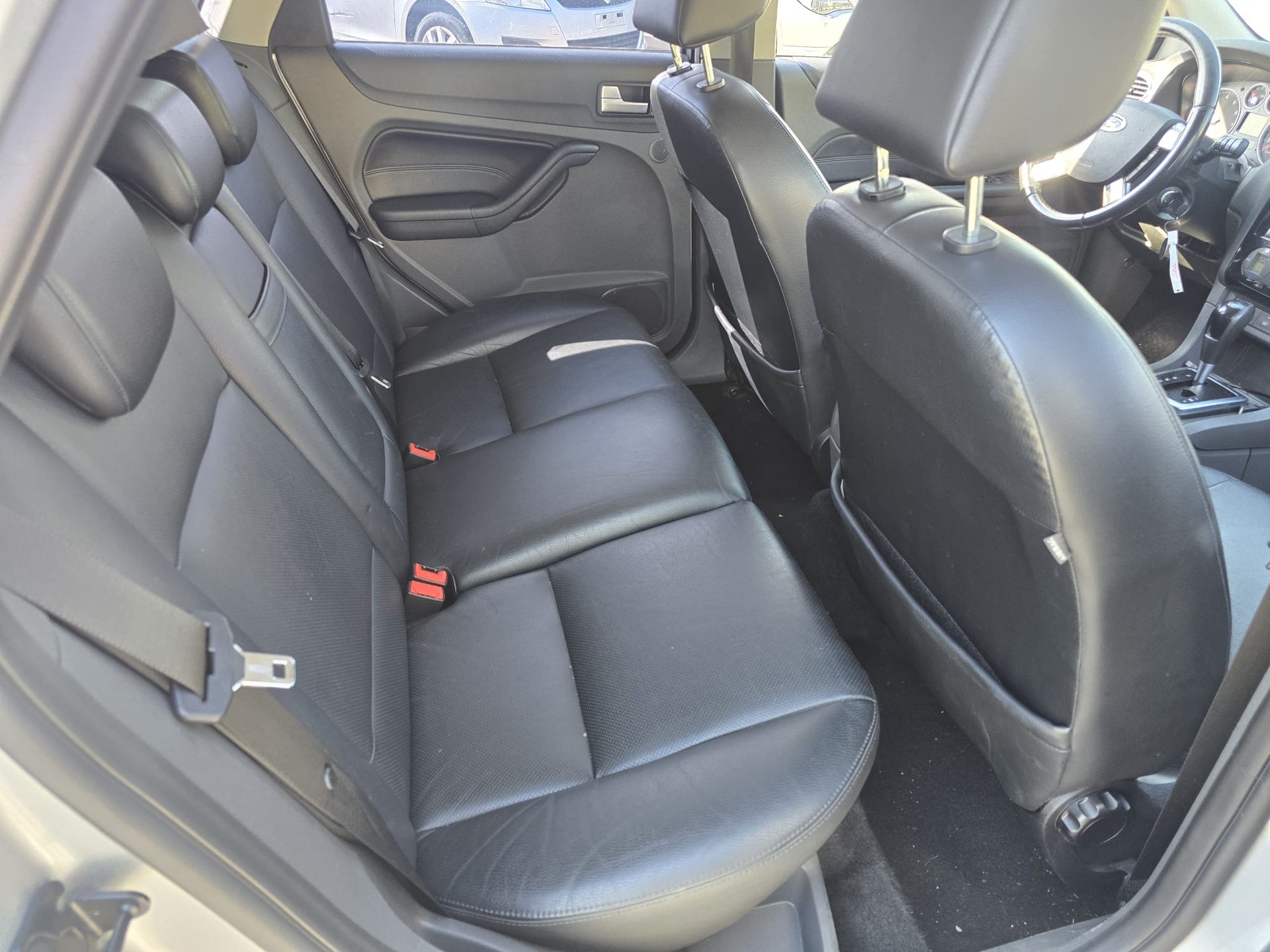 FORD Focus 2.0i Carving-image-10
