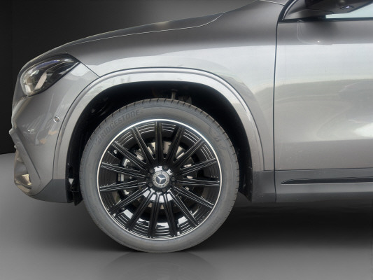 MERCEDES-BENZ GLA 200 Night Star 7G-D-image-4