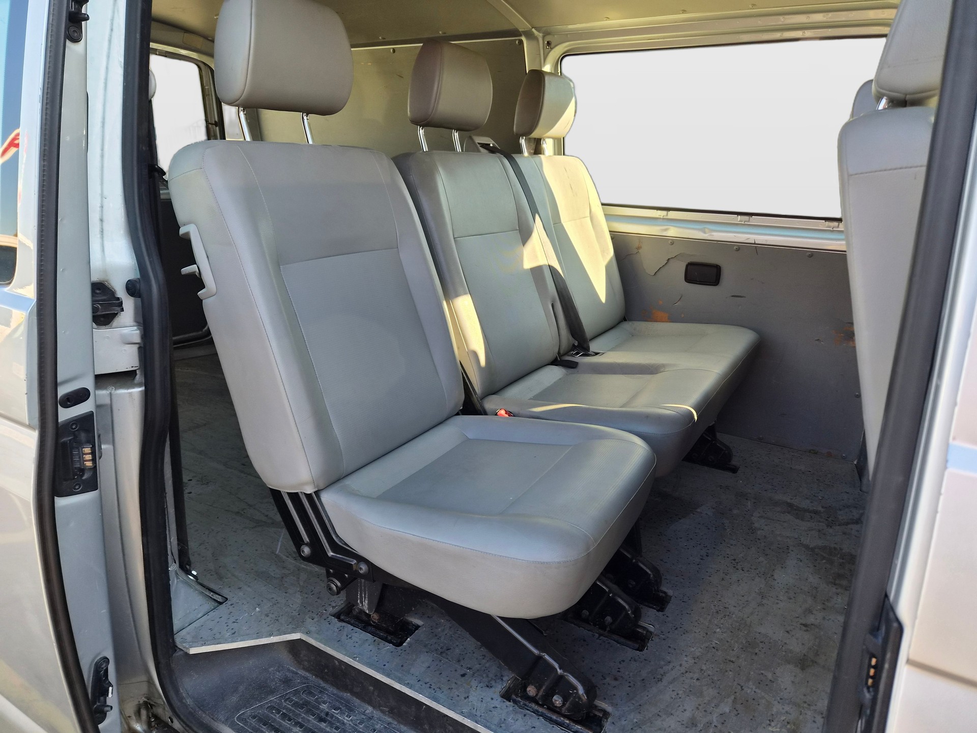 VW T5 2.0 TDI BMT 4Motion-image-5