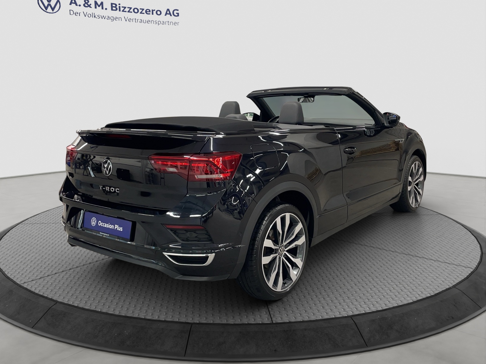VW T-Roc Cabriolet 1.5 TSI EVO Black & White DSG-image-4
