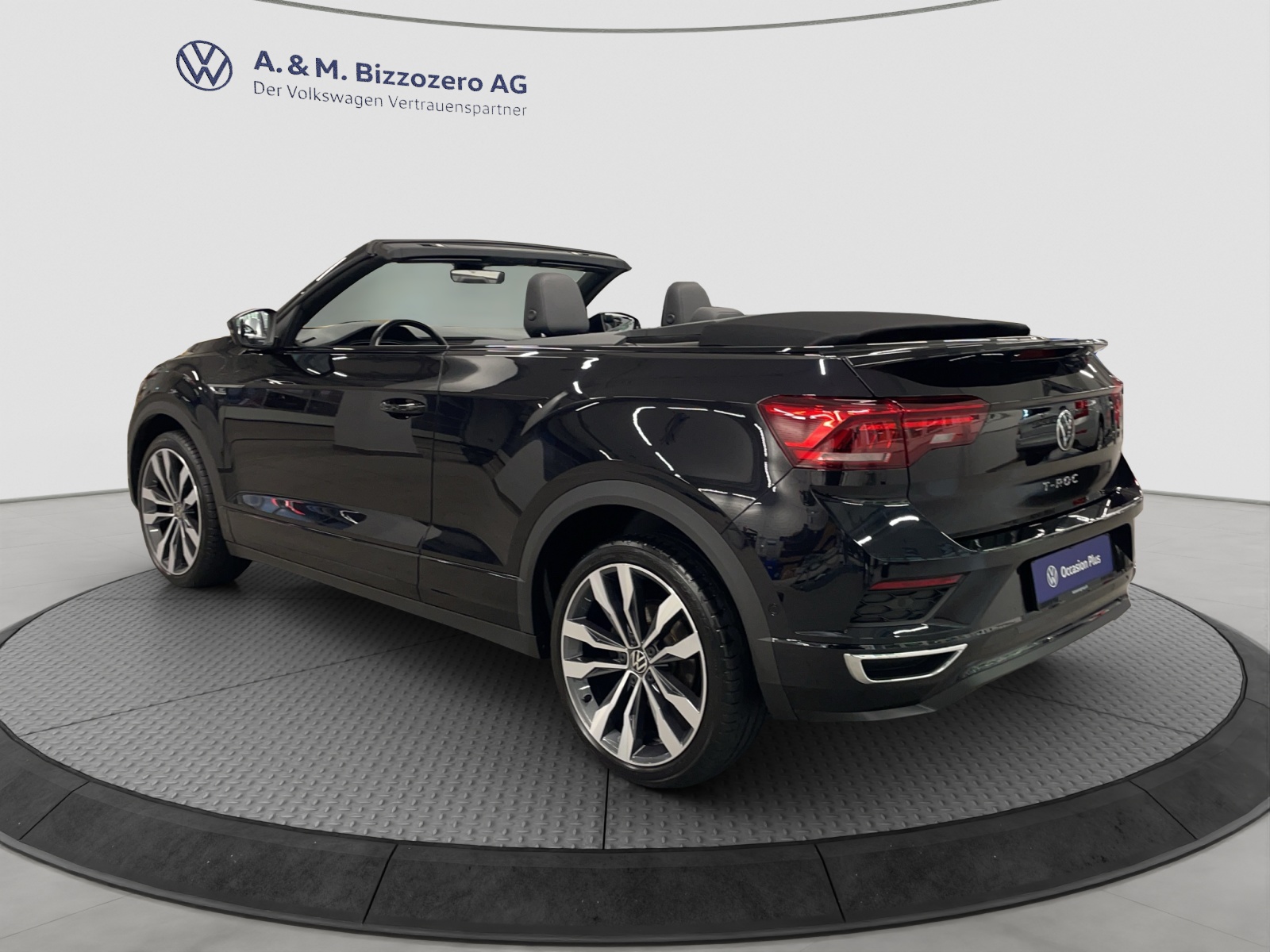 VW T-Roc Cabriolet 1.5 TSI EVO Black & White DSG-showroom-element-2