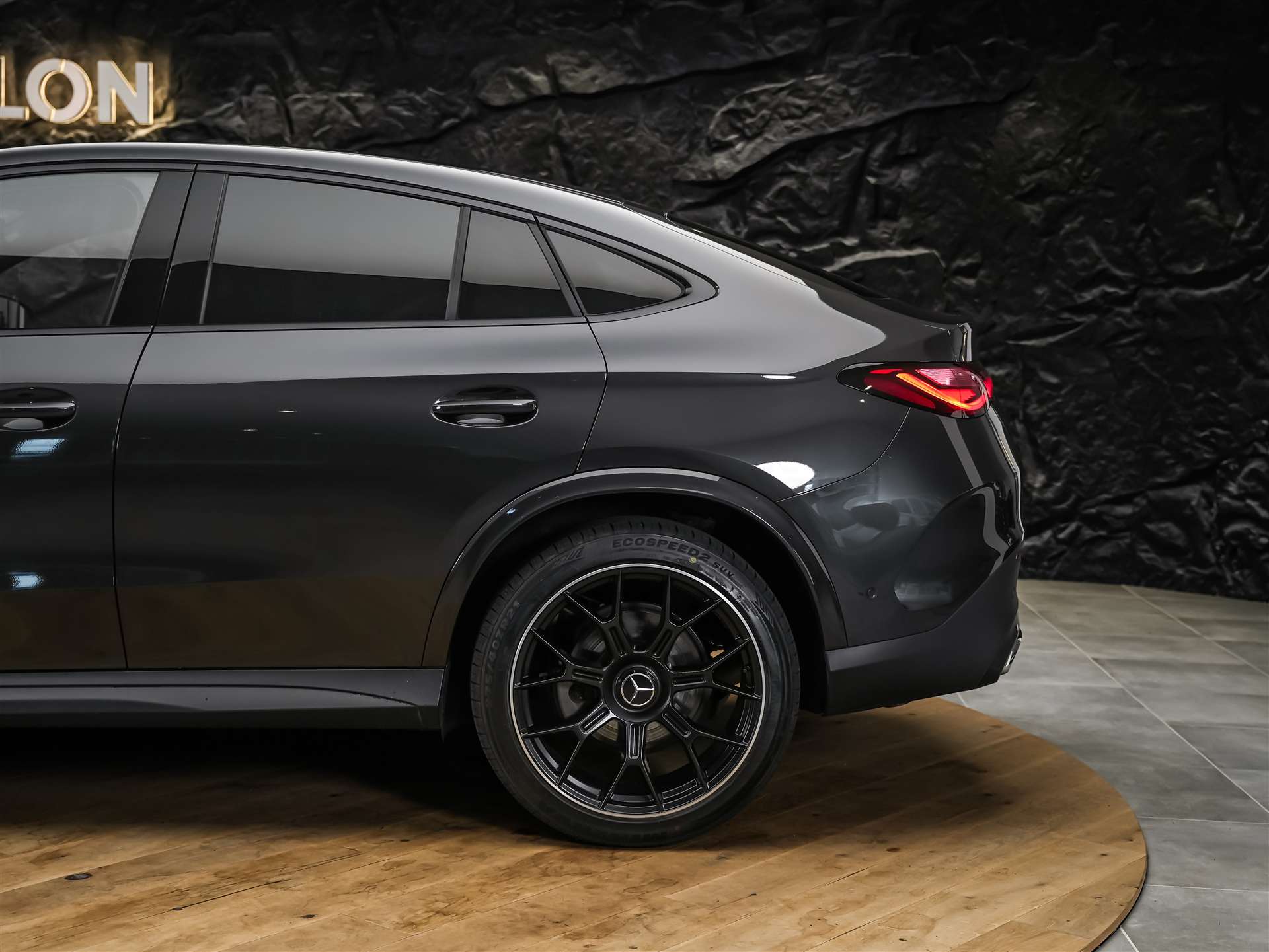 MERCEDES-BENZ GLC Coupé 220 d 4Matic AMG Line 9G-Tronic *Werksgarantie*21" Felgen*360° Kamera*AHK*-image-17