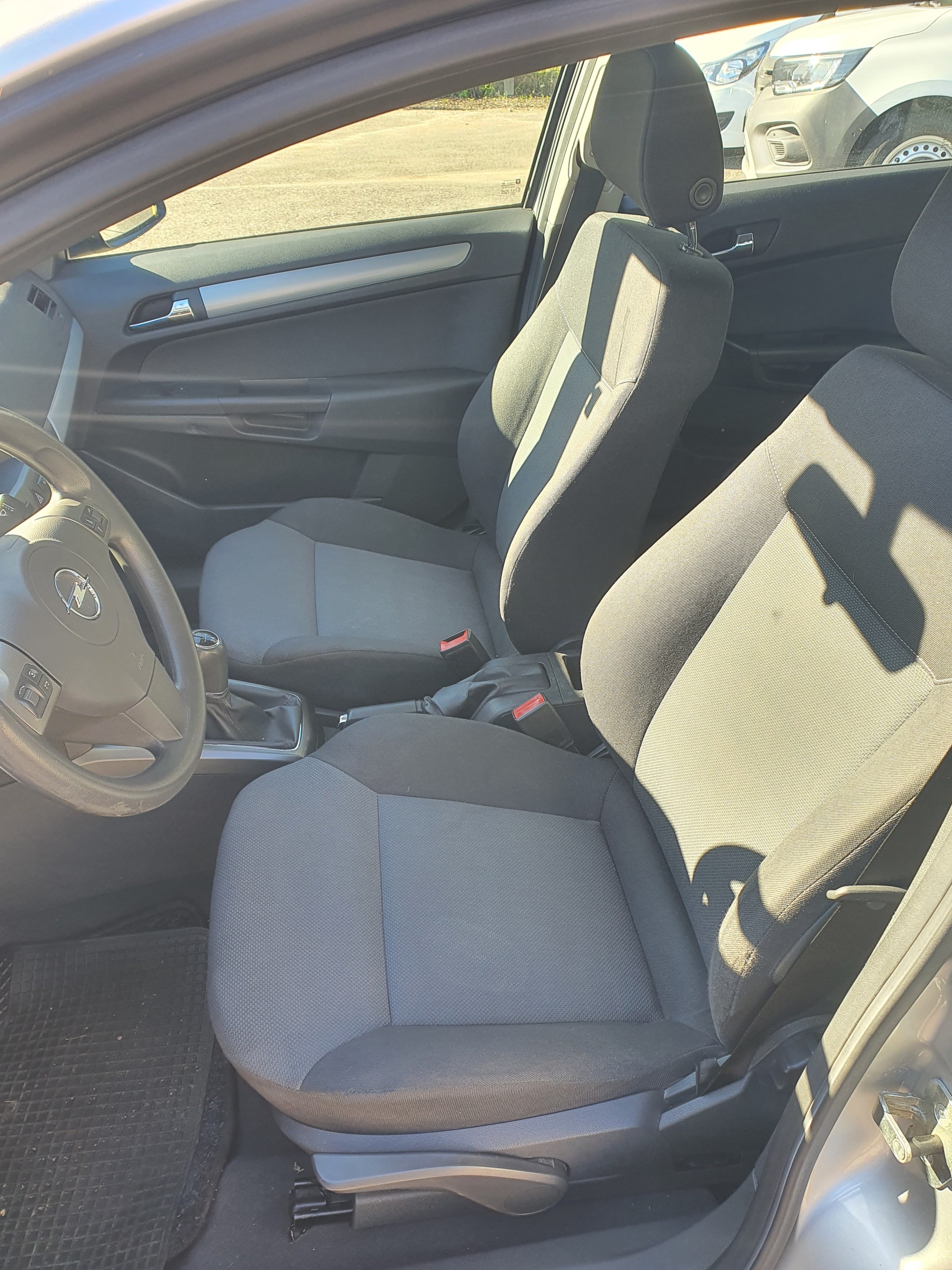 OPEL Astra 1.6i 16V TP Enjoy-image-5