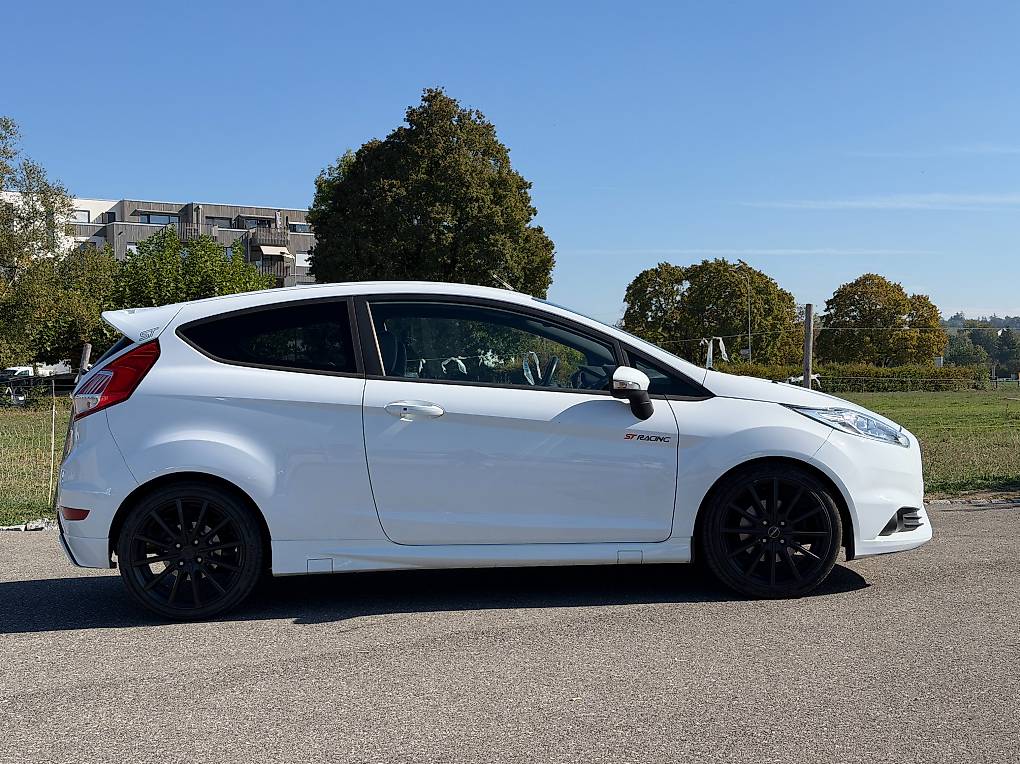 FORD Fiesta 1.6 SCTi ST-1-image-1