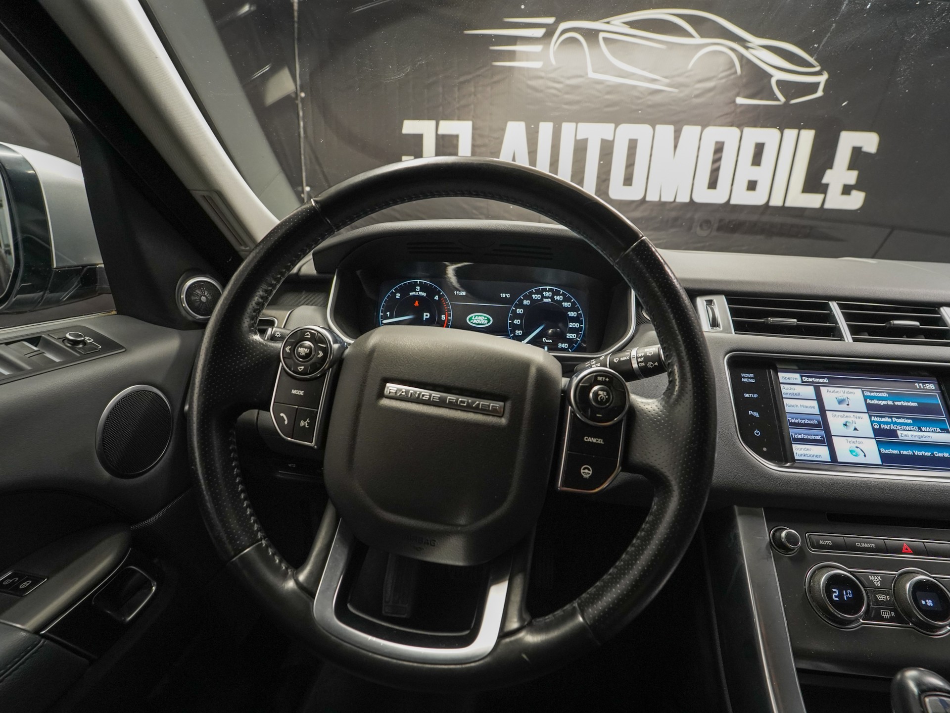 LAND ROVER Range Rover Sport 3.0 TDV6 SE Automatic-image-17