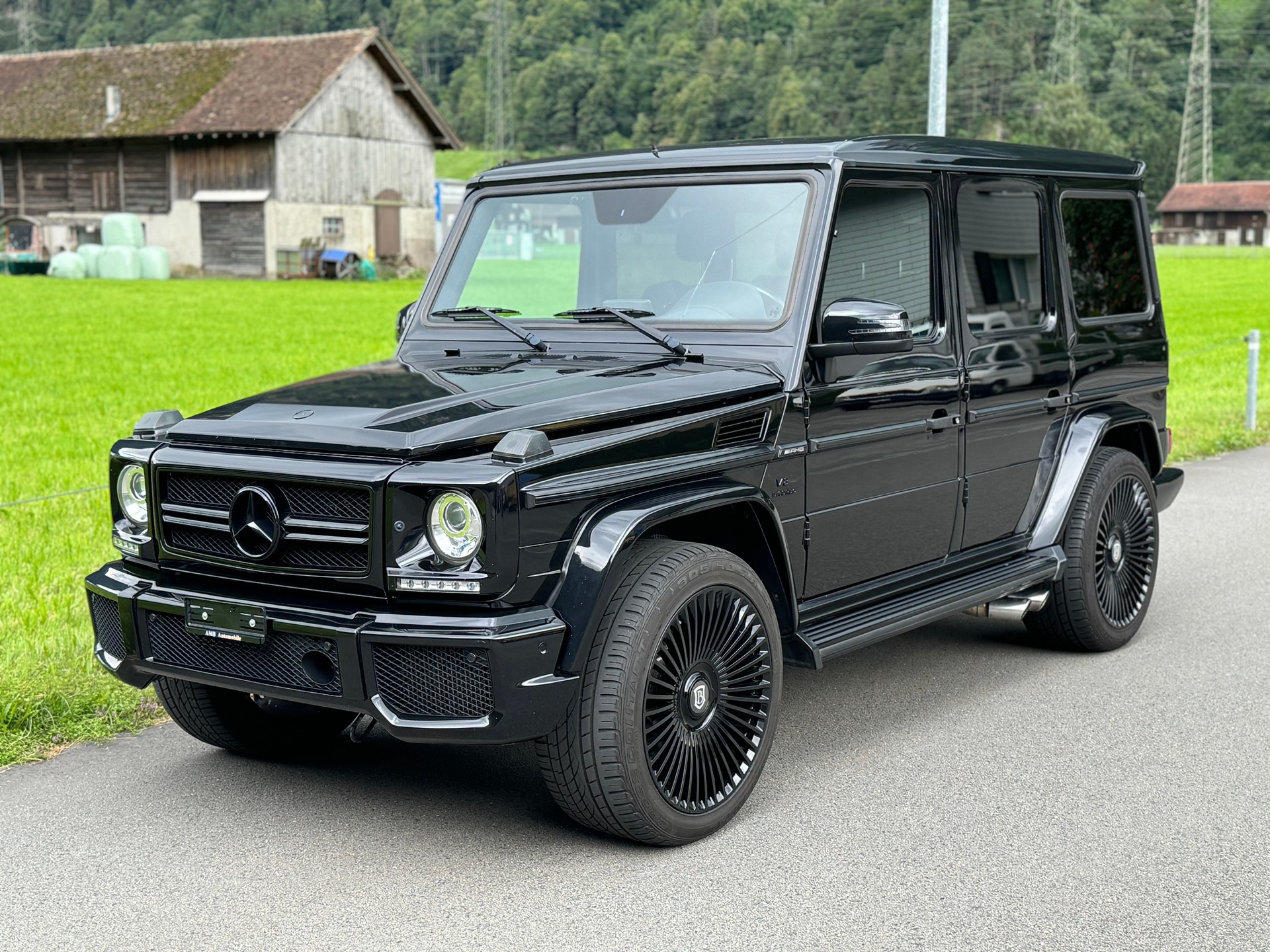 MERCEDES-BENZ G 63 AMG lang-image-0