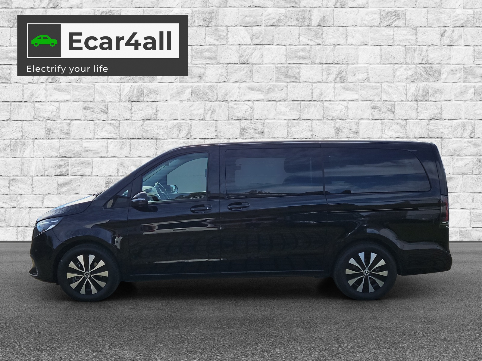 MERCEDES-BENZ EQV 300 lang-image-5