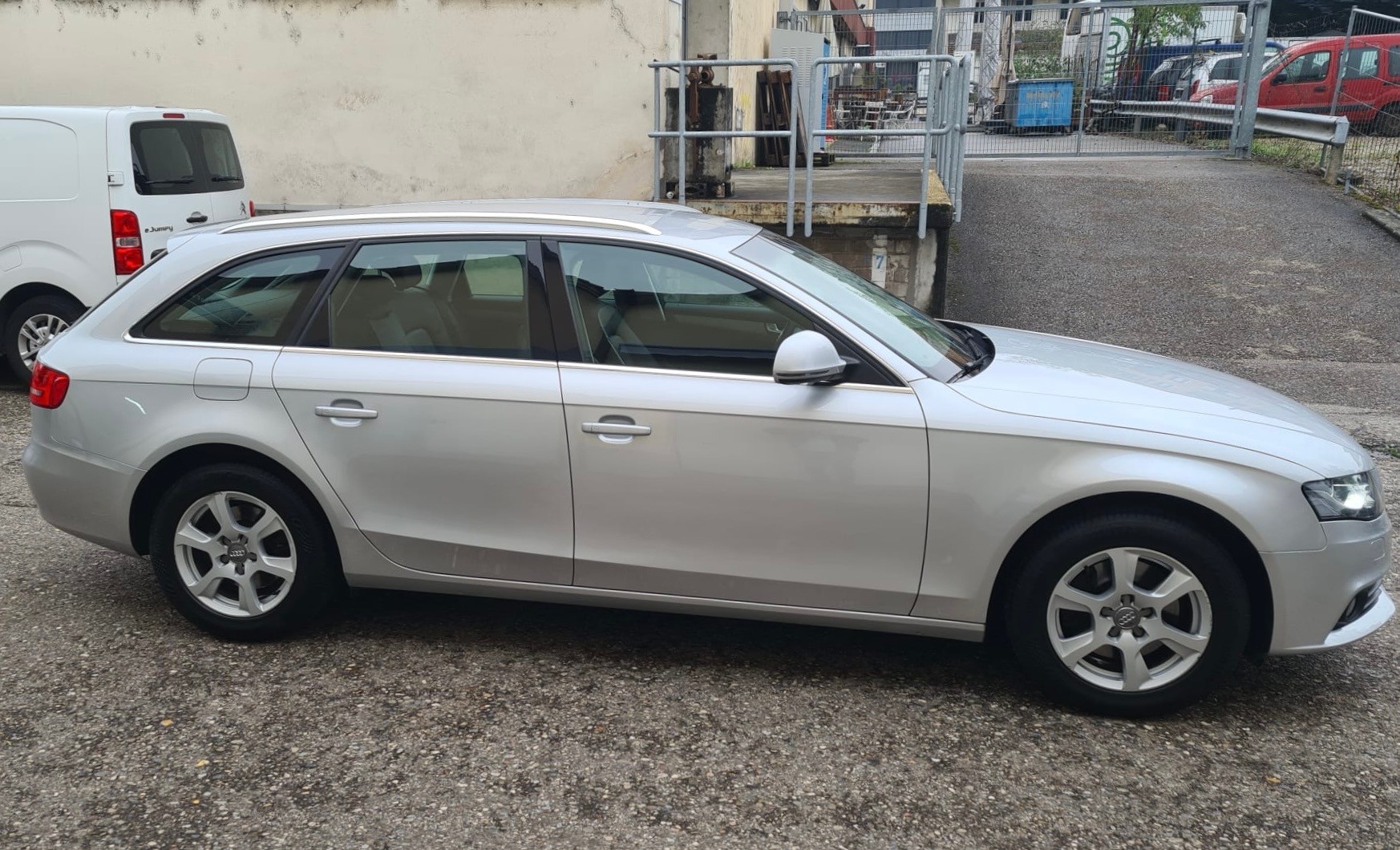 AUDI A4 Avant 1.8 TFSI multitronic-image-1