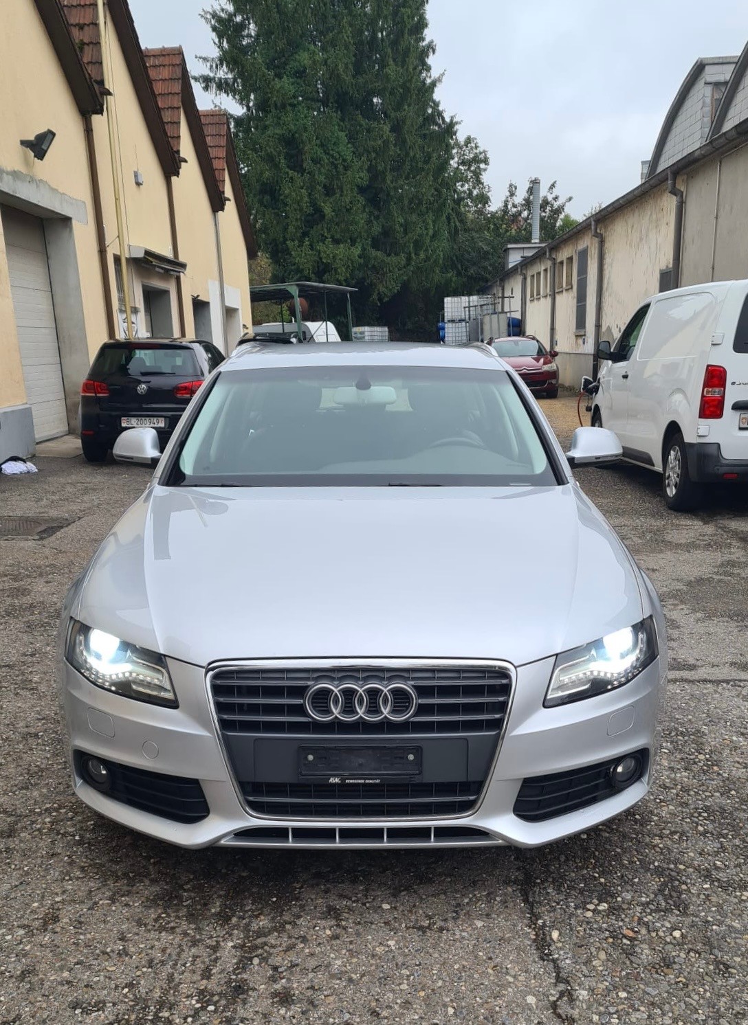AUDI A4 Avant 1.8 TFSI multitronic-image-0