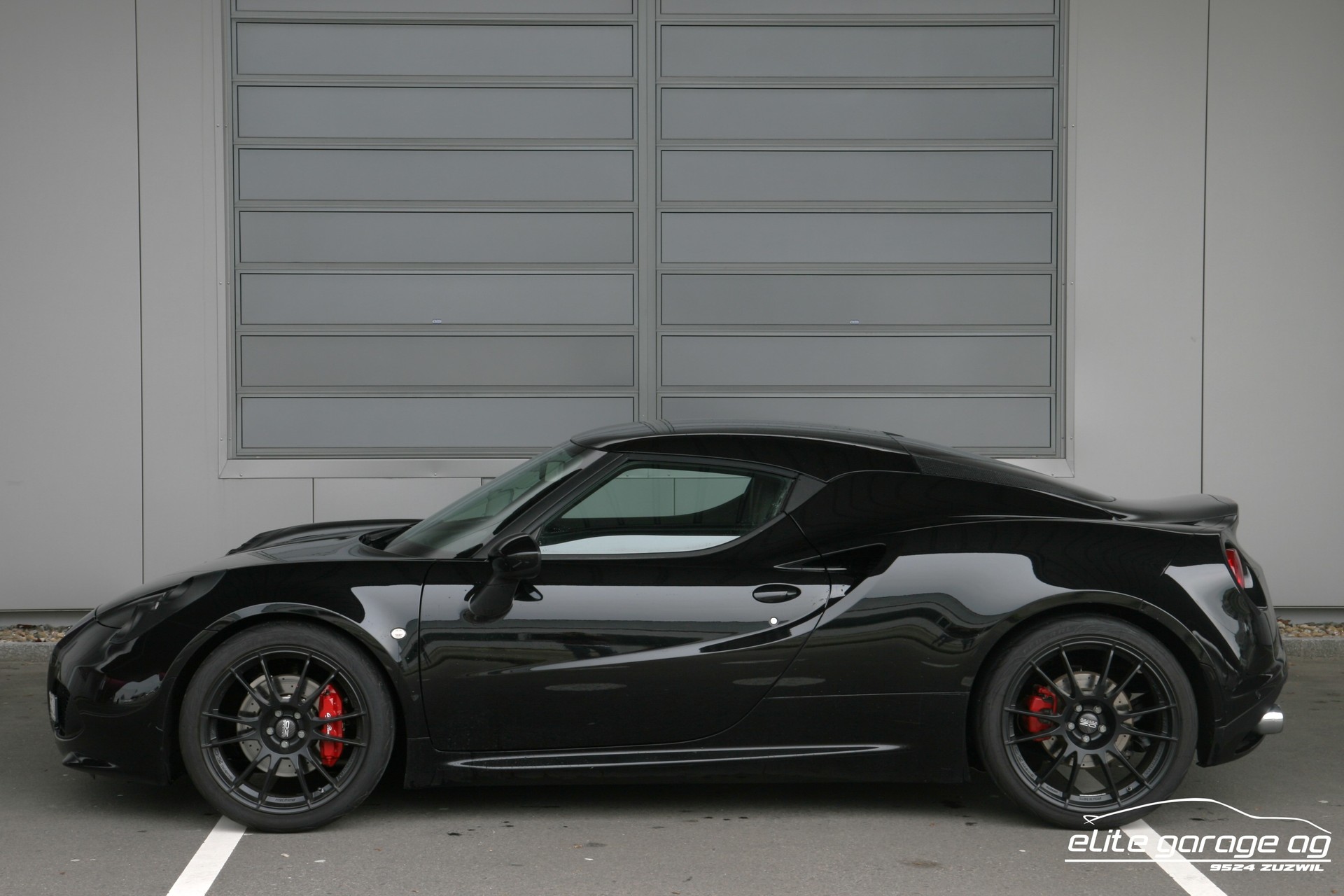 ALFA ROMEO 4C 1750 TBi TCT-image-1
