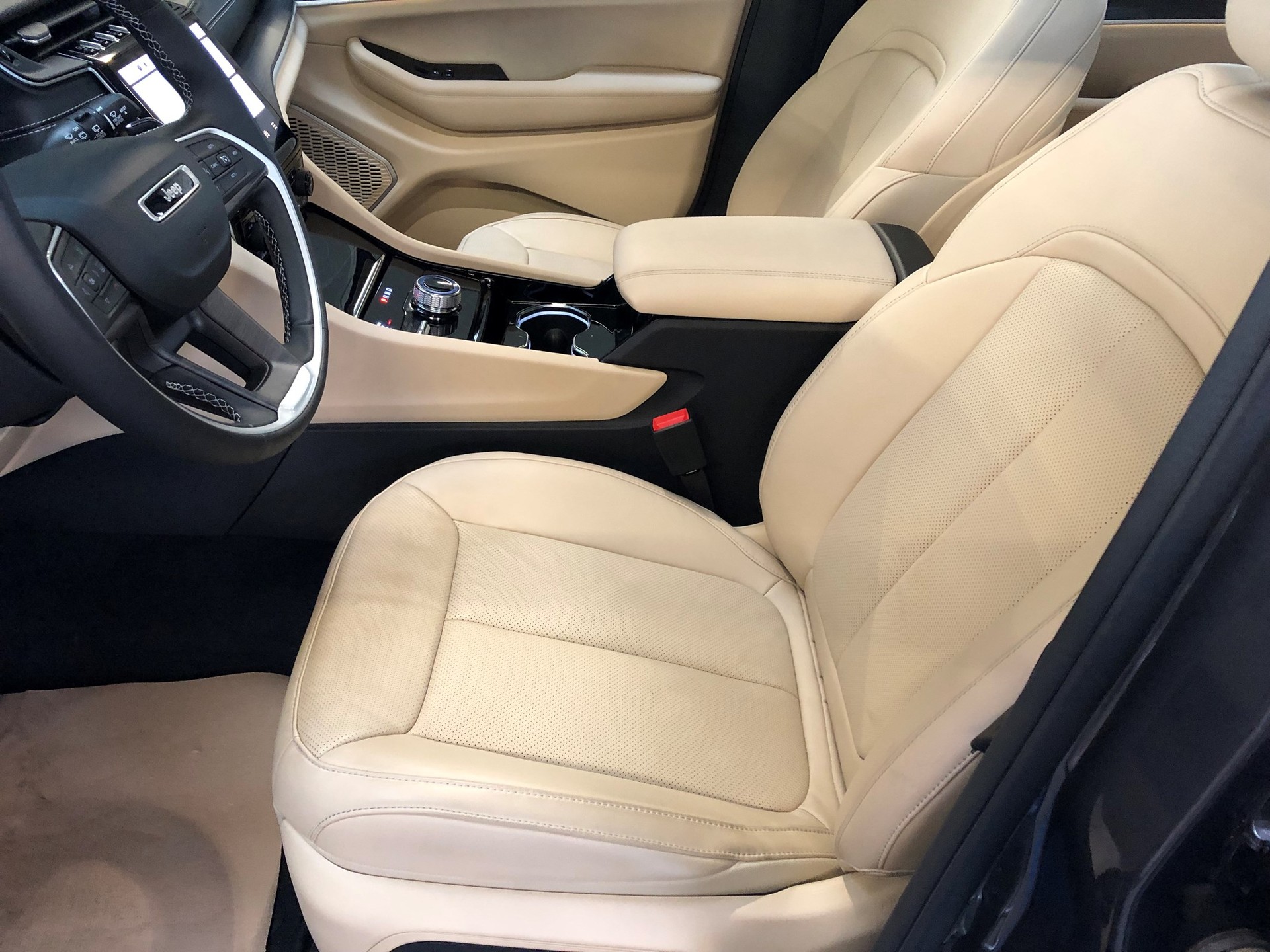 JEEP Grand Cherokee 3.6-V6 LIMITED AWD 4x4 Lang-image-22