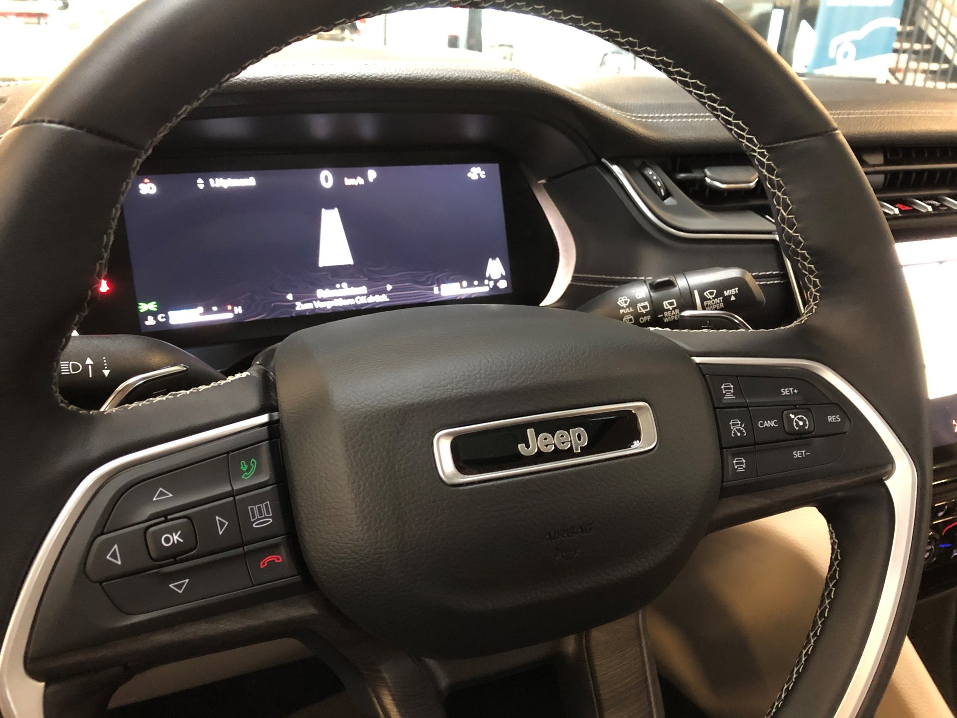 JEEP Grand Cherokee 3.6-V6 LIMITED AWD 4x4 Lang-image-25