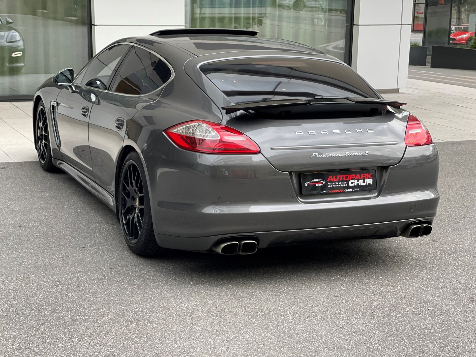 PORSCHE Panamera Turbo S 4.8 PDK-image-2