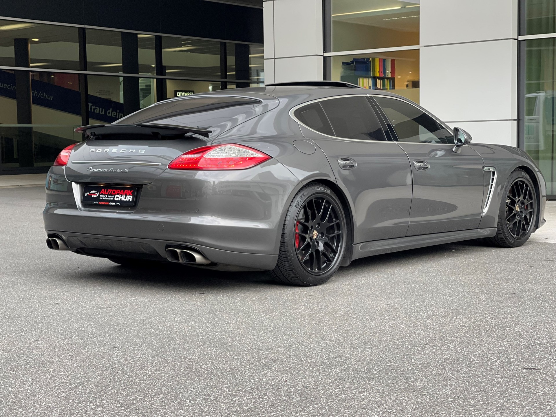 PORSCHE Panamera Turbo S 4.8 PDK-image-4
