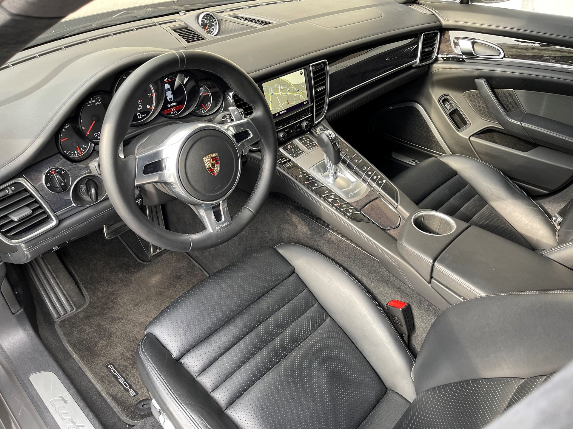PORSCHE Panamera Turbo S 4.8 PDK-image-9