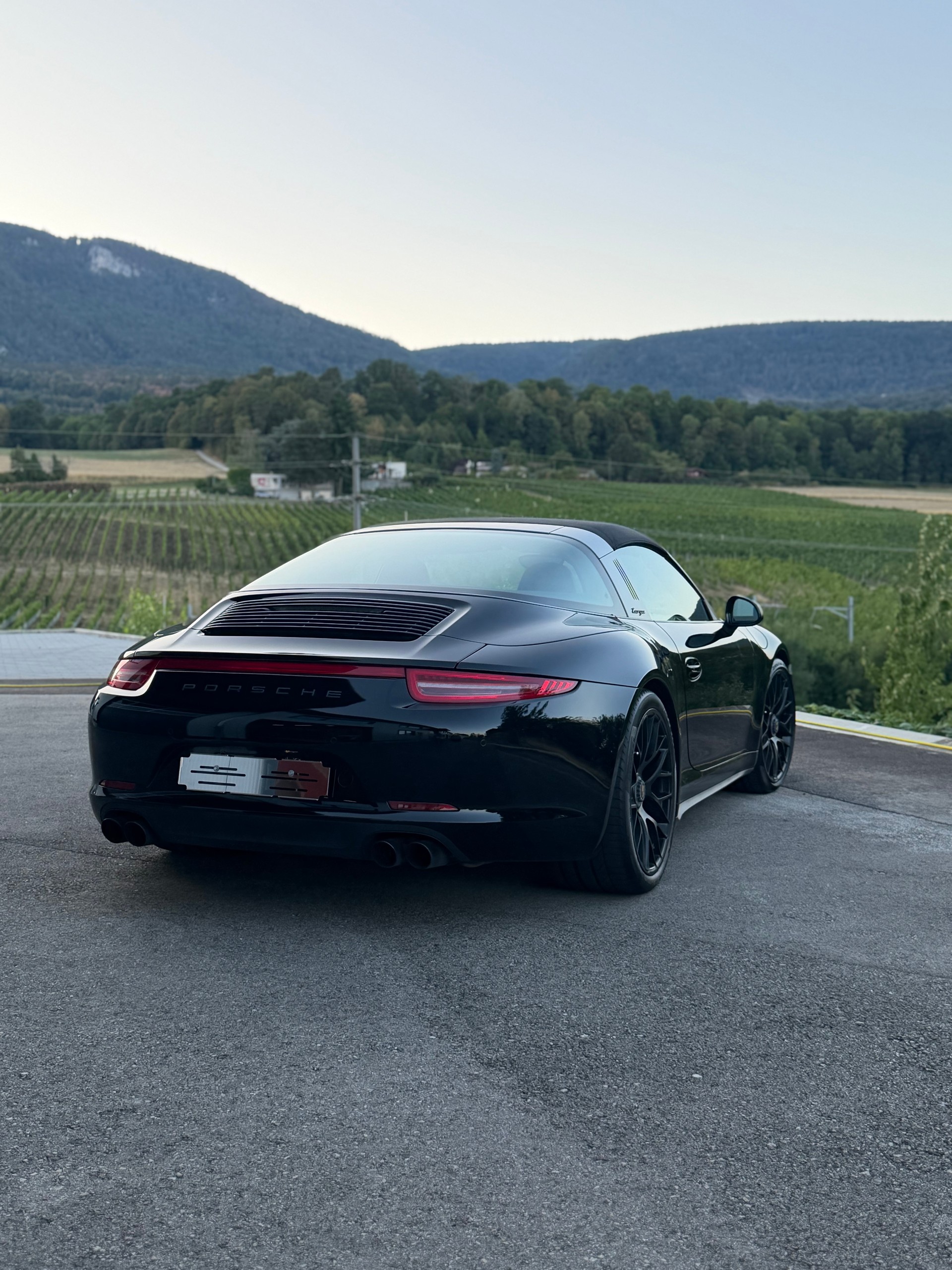 PORSCHE 911 Targa 4 GTS PDK-image-3