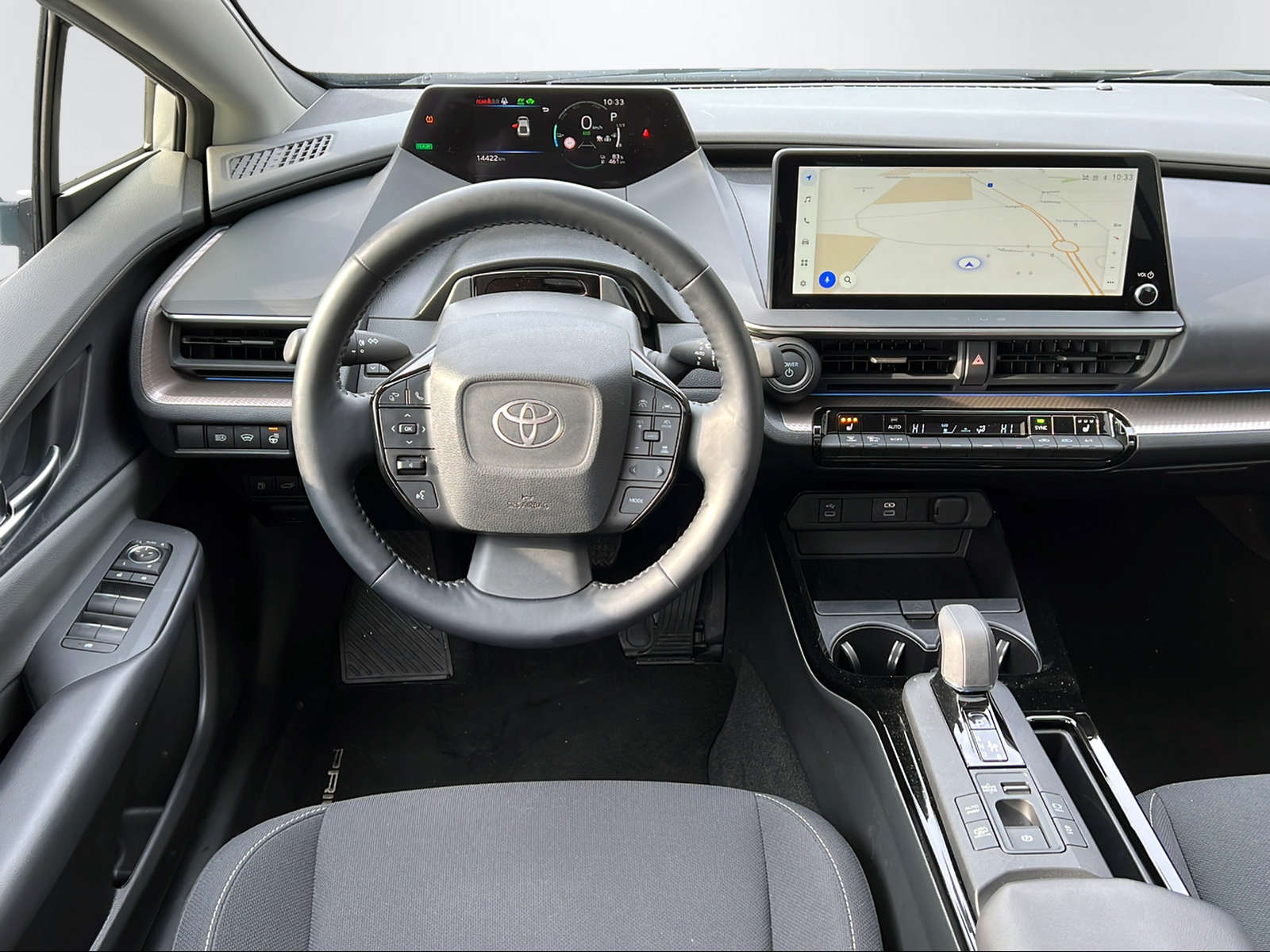 TOYOTA Prius 2.0 Plug-In-Hybrid Style-image-12