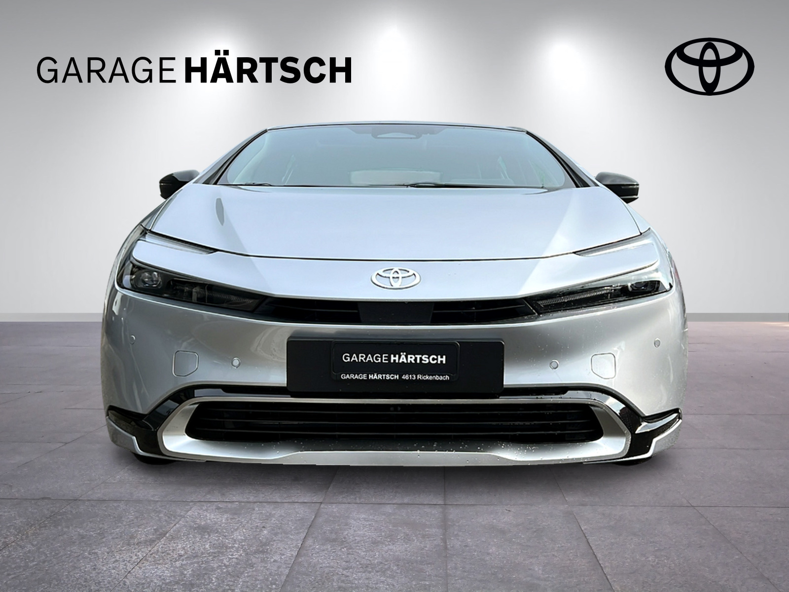 TOYOTA Prius 2.0 Plug-In-Hybrid Style-image-9