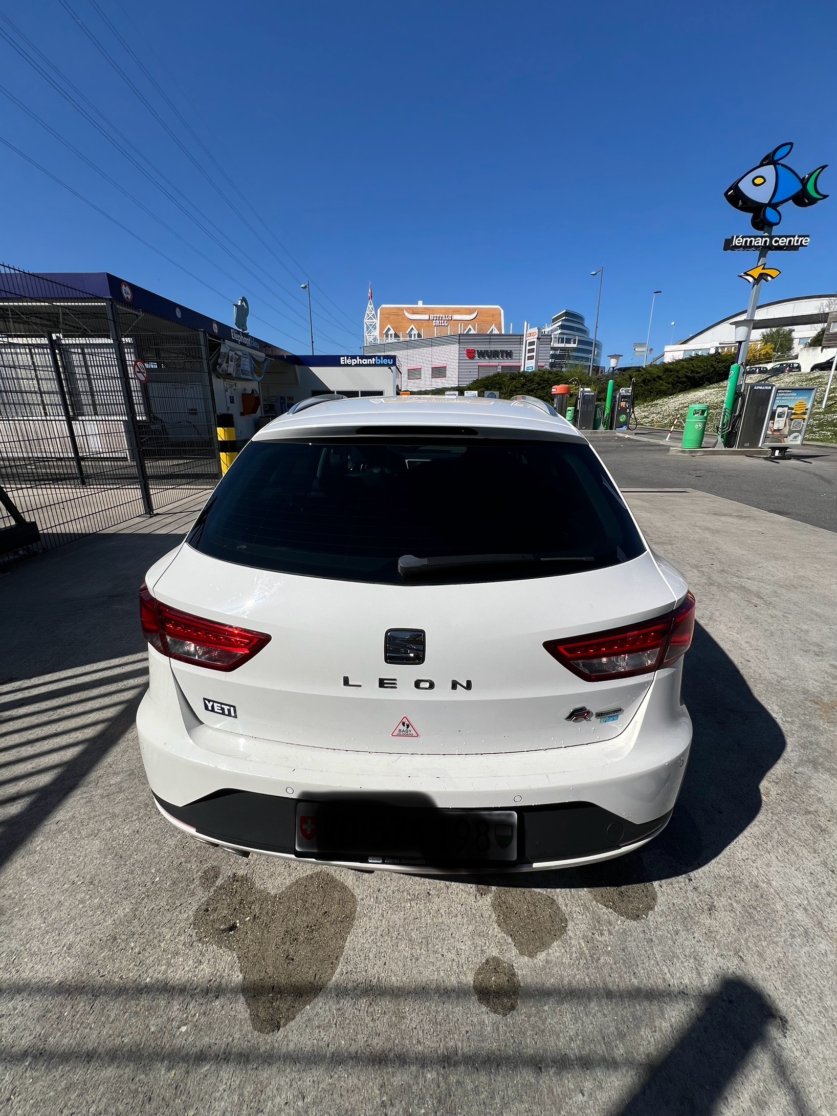 SEAT Leon ST 2.0 TDI FR 4Drive-image-2