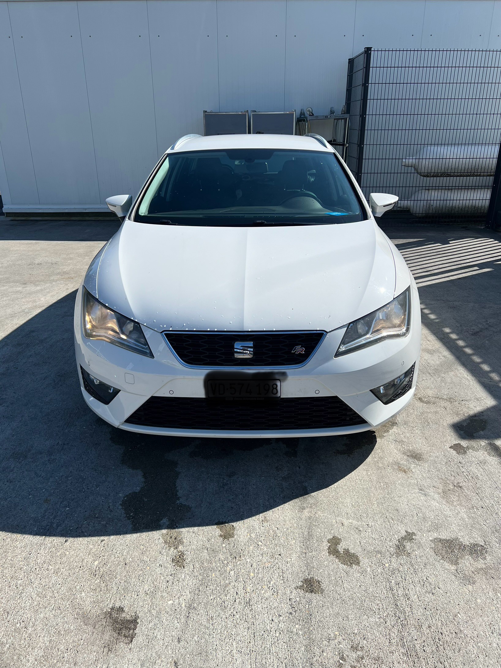 SEAT Leon ST 2.0 TDI FR 4Drive-image-1