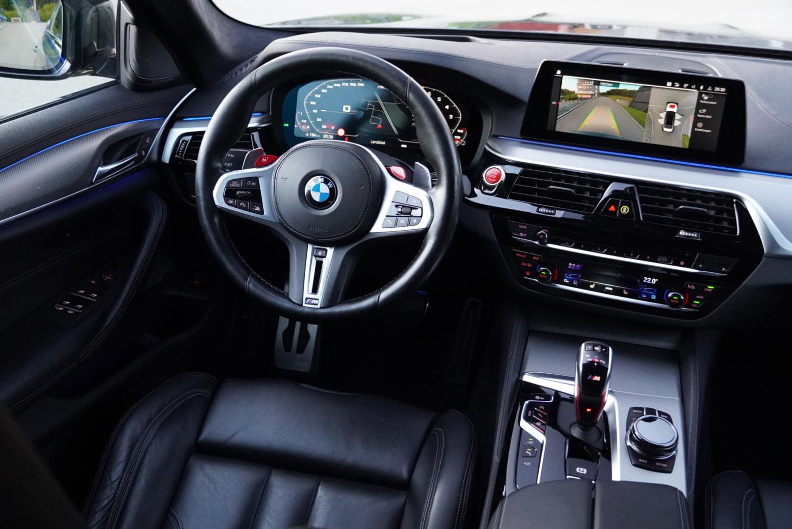 BMW M5 xDrive Competition Drivelogic Singapur Grau-image-9