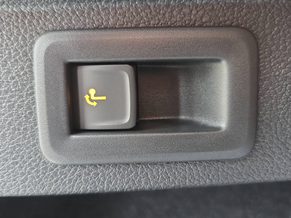 SKODA Kamiq 1.5 TSI Monte Carlo DSG-image-26