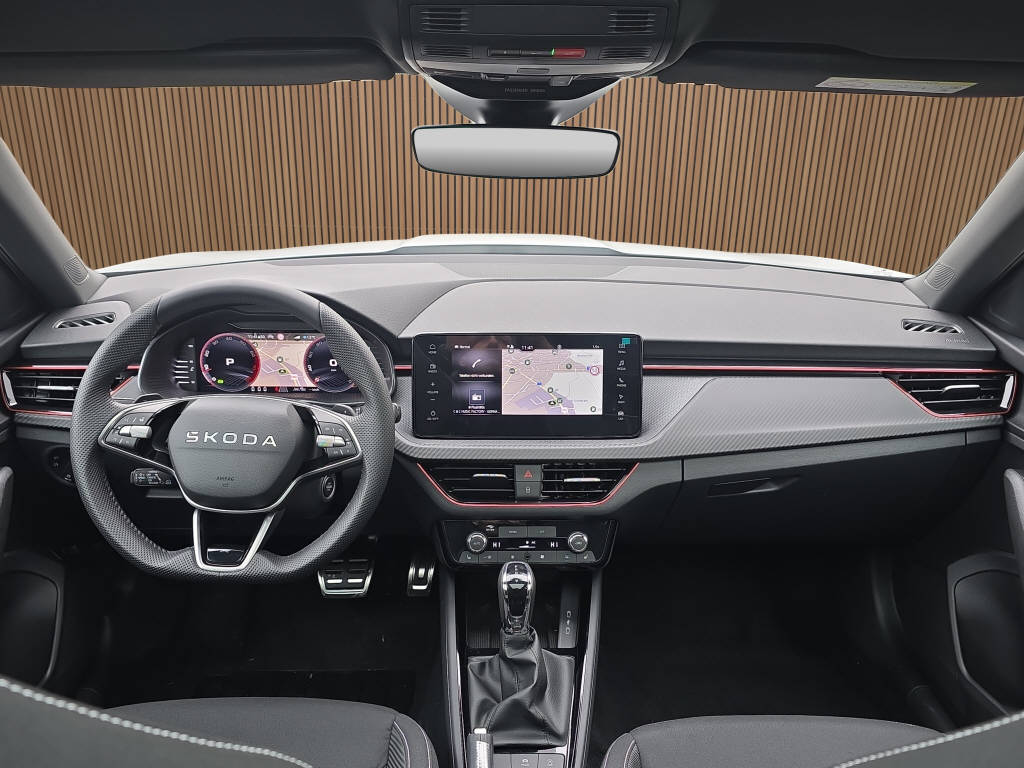 SKODA Kamiq 1.5 TSI Monte Carlo DSG-image-17
