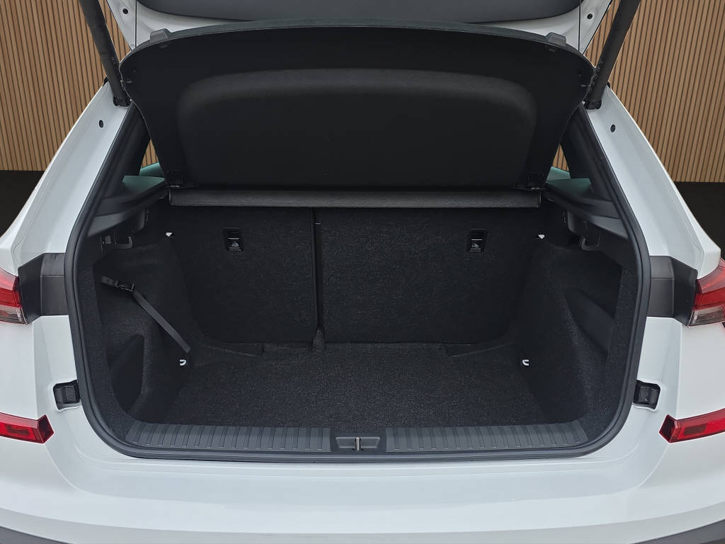 SKODA Kamiq 1.5 TSI Monte Carlo DSG-image-10