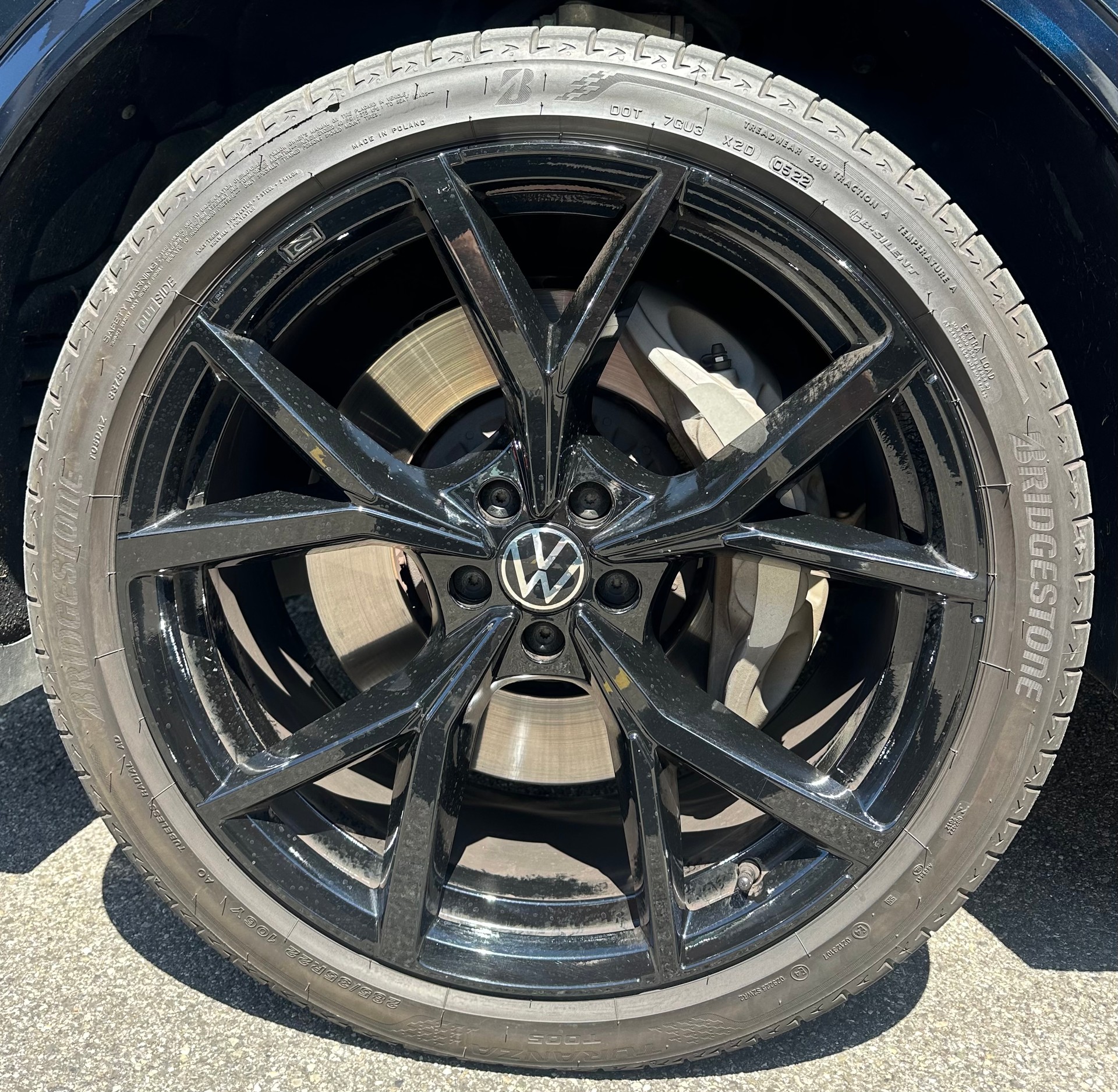 VW Touareg 3.0 TSI eHybrid R Tiptronic leasing possible-image-4
