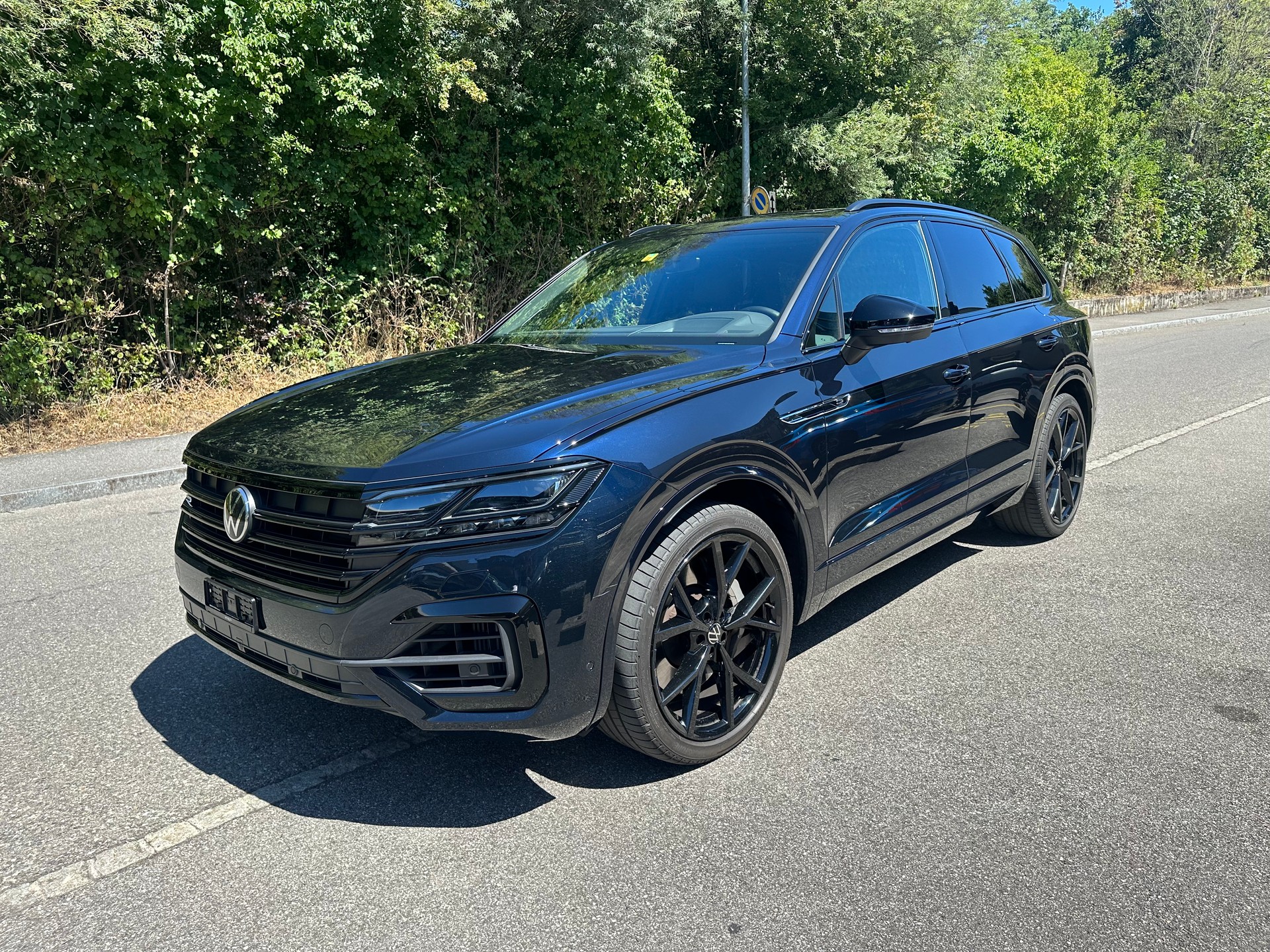 VW Touareg 3.0 TSI eHybrid R Tiptronic leasing possible