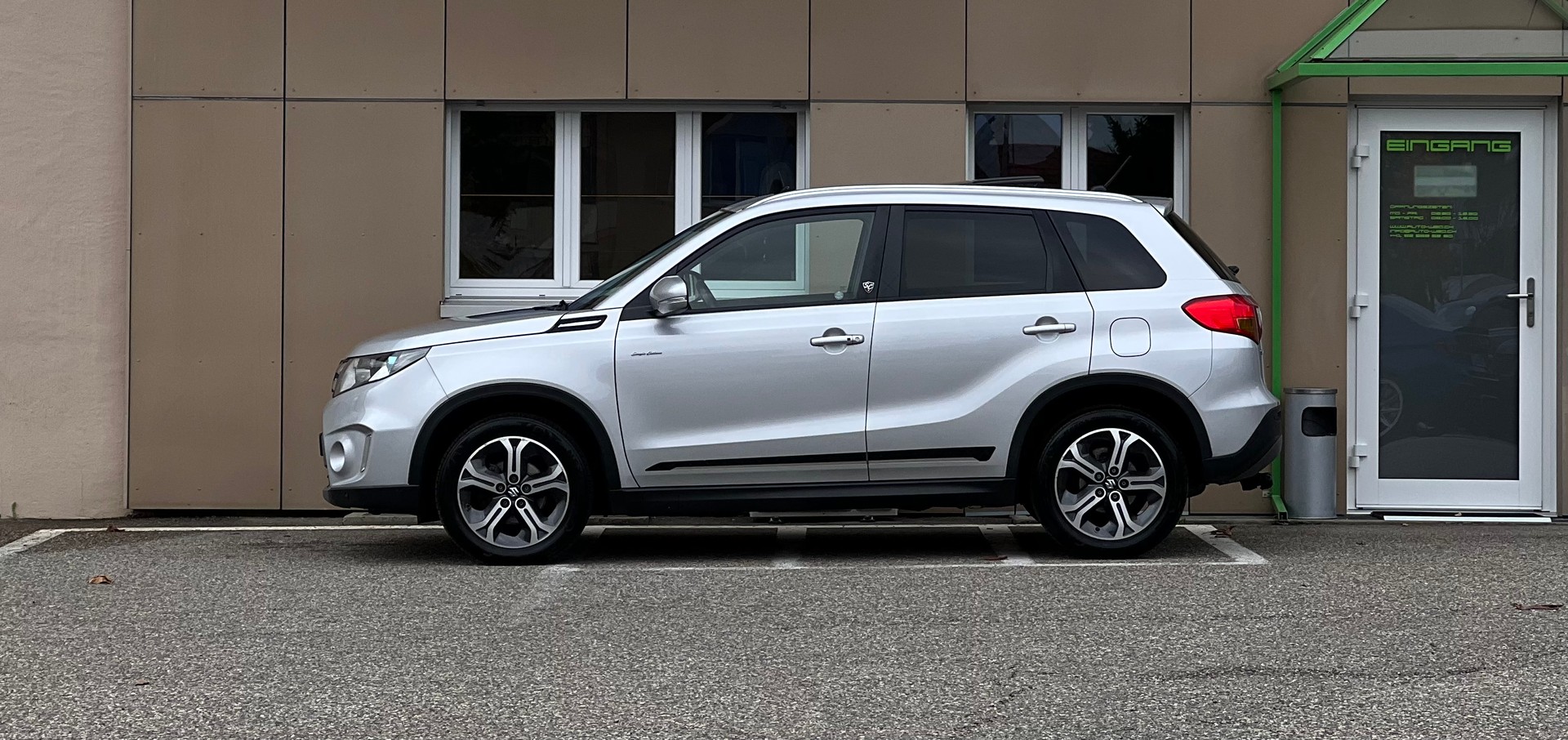 SUZUKI Vitara 1.6 TD Sergio Cellano Top TCSS I 4x4 (CH)-image-7