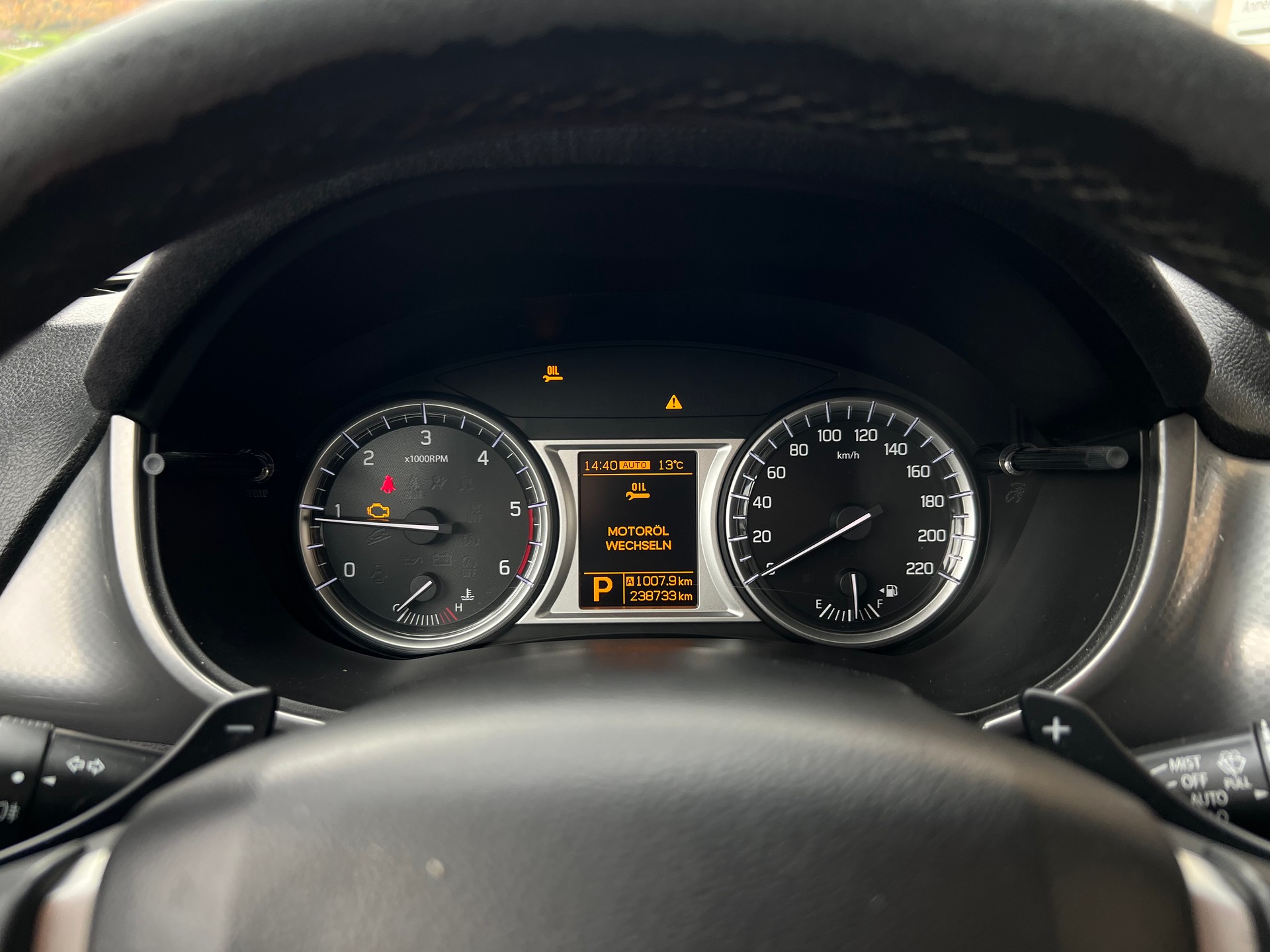 SUZUKI Vitara 1.6 TD Sergio Cellano Top TCSS I 4x4 (CH)-image-22