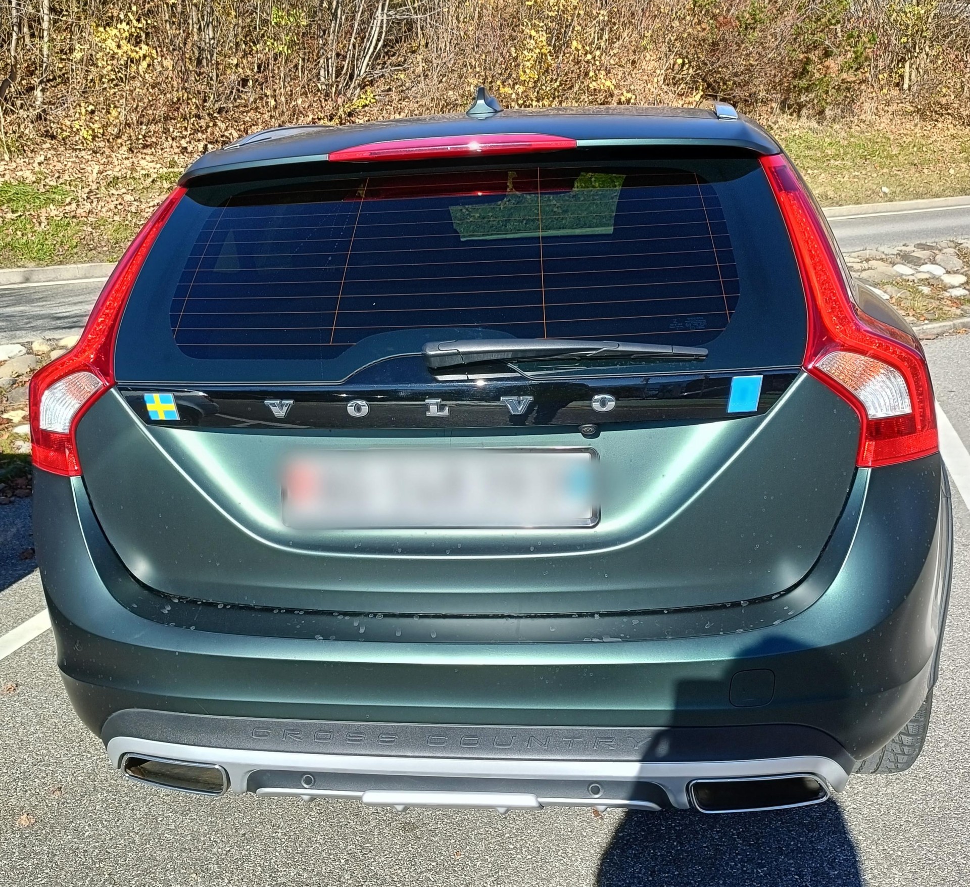 VOLVO V60 Cross Country D4 AWD Summum Geartronic, Anhänger-Kupplung, Polestar optimiert, (220PS) Dachträger, etc.-image-1
