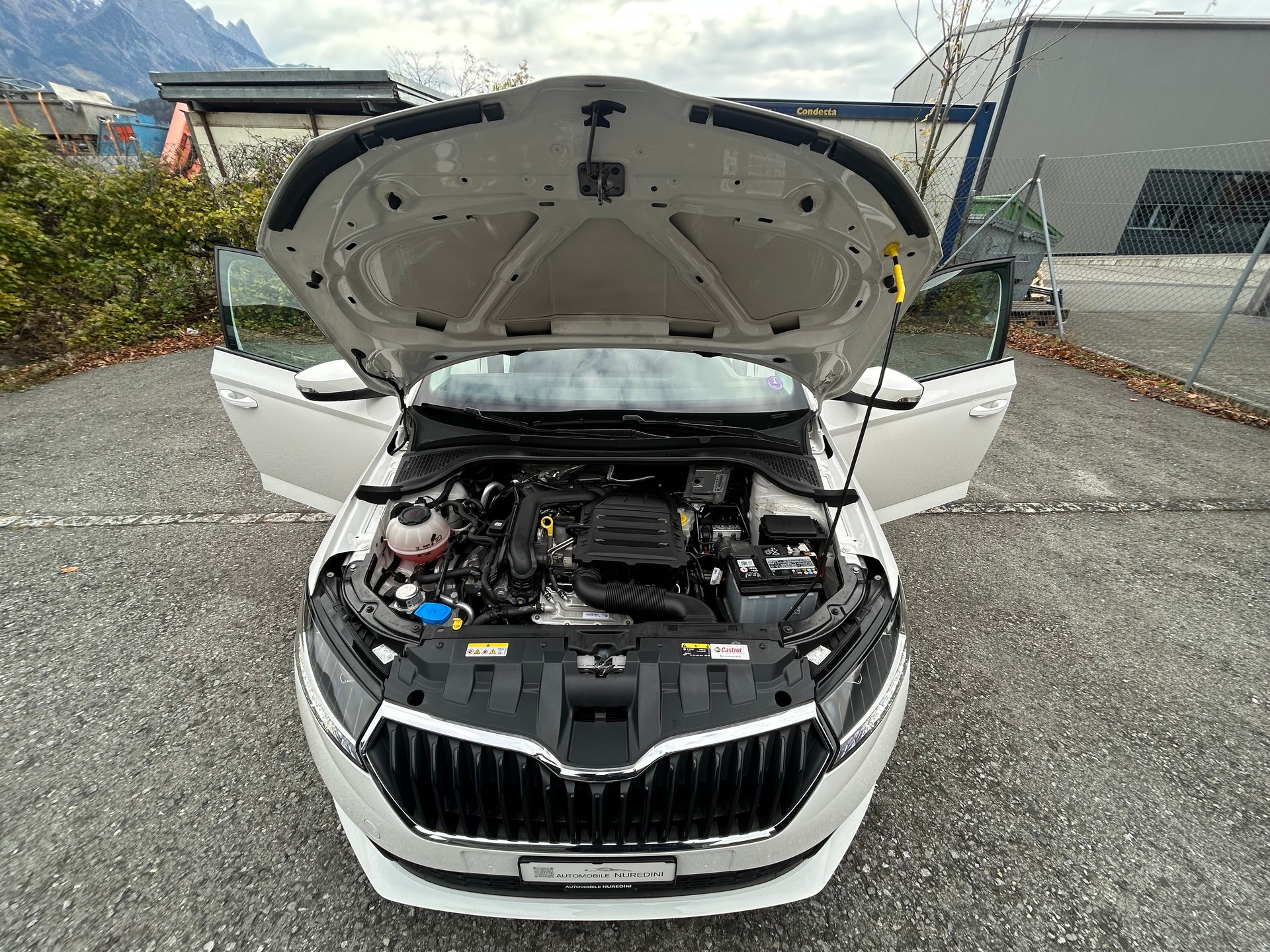 SKODA Fabia 1.0 TSI Ambition DSG-image-15