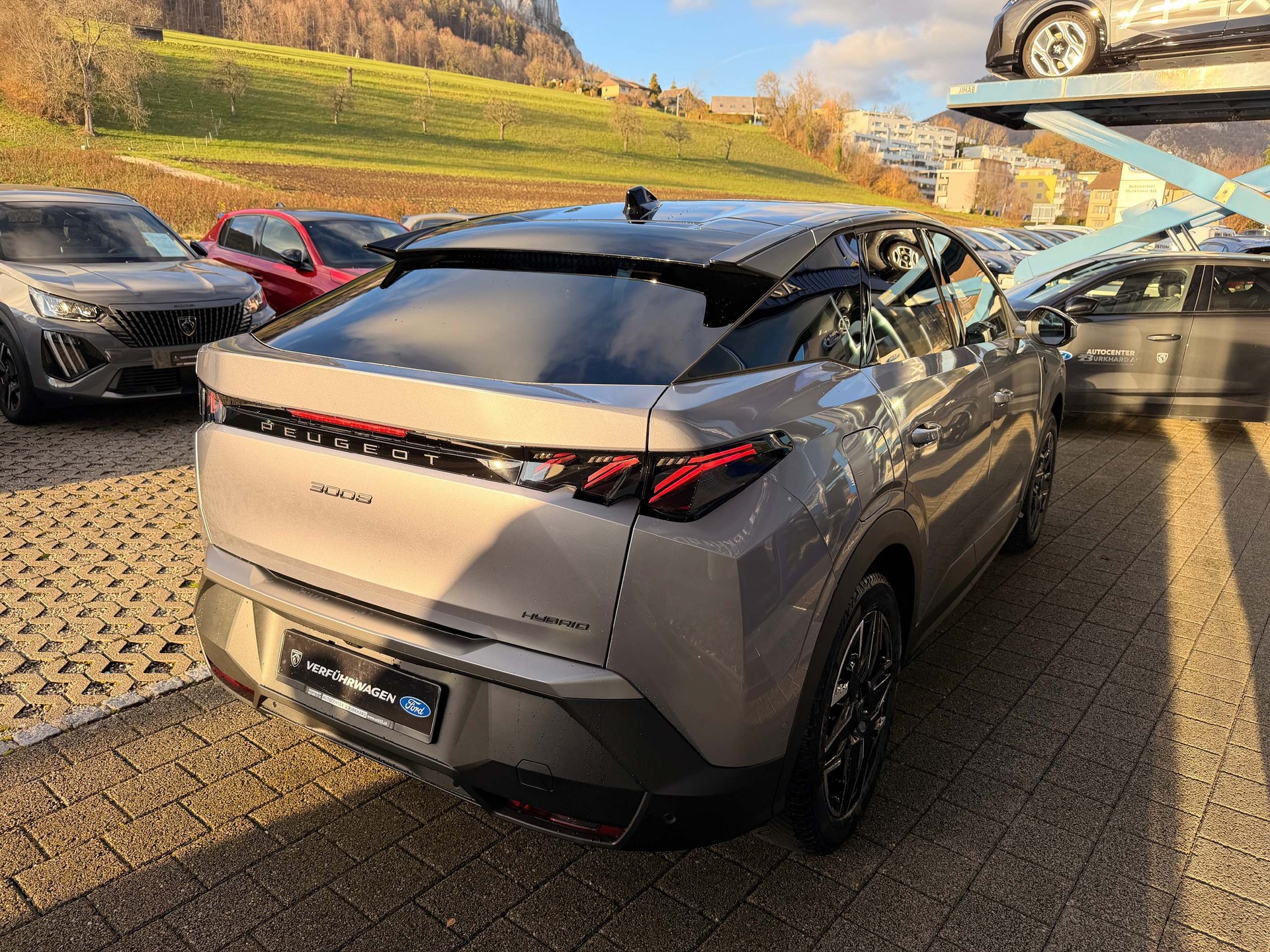 PEUGEOT 3008 1.2 Hybrid GT-image-3