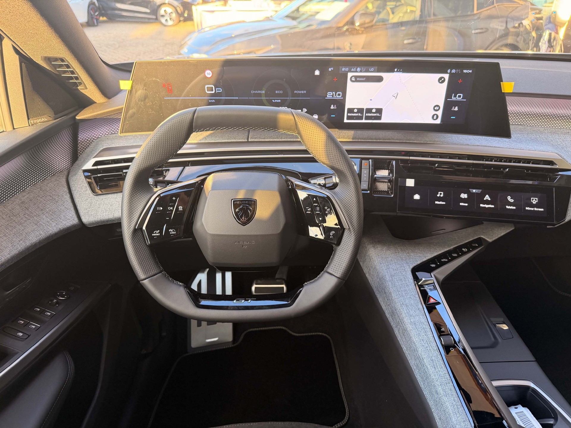 PEUGEOT 3008 1.2 Hybrid GT-image-13
