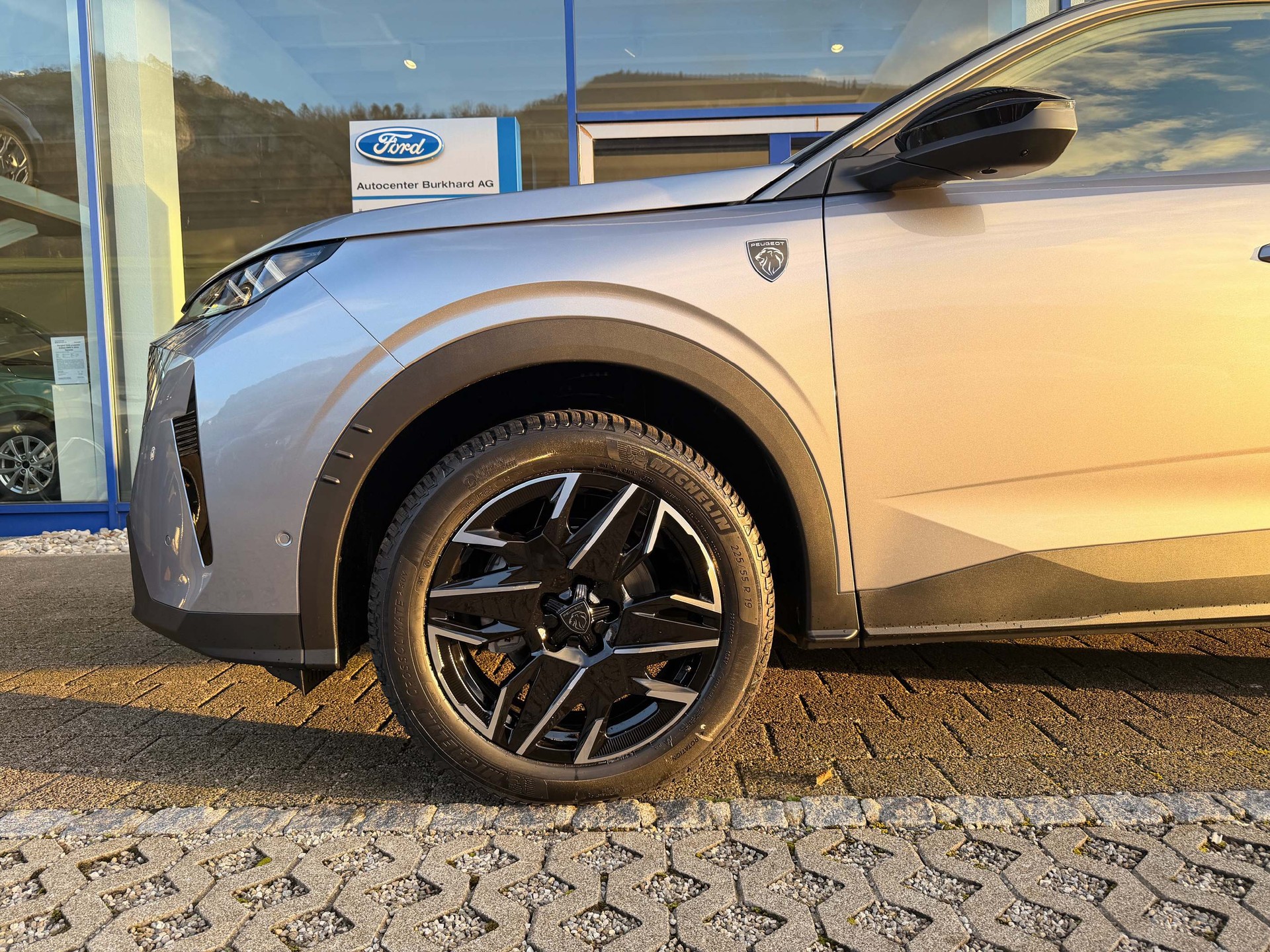 PEUGEOT 3008 1.2 Hybrid GT-image-7