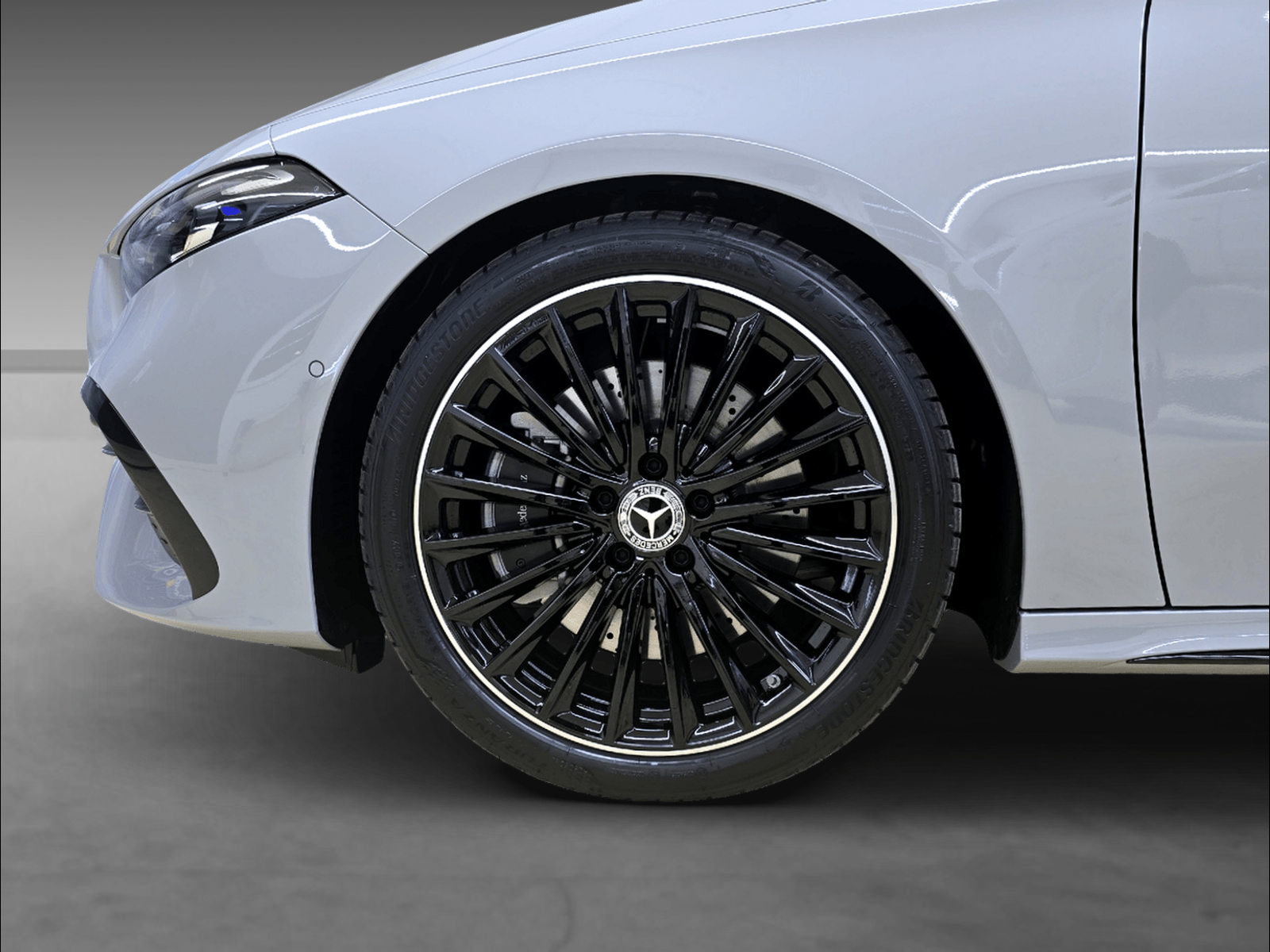 MERCEDES-BENZ A 250 4Matic-image-5