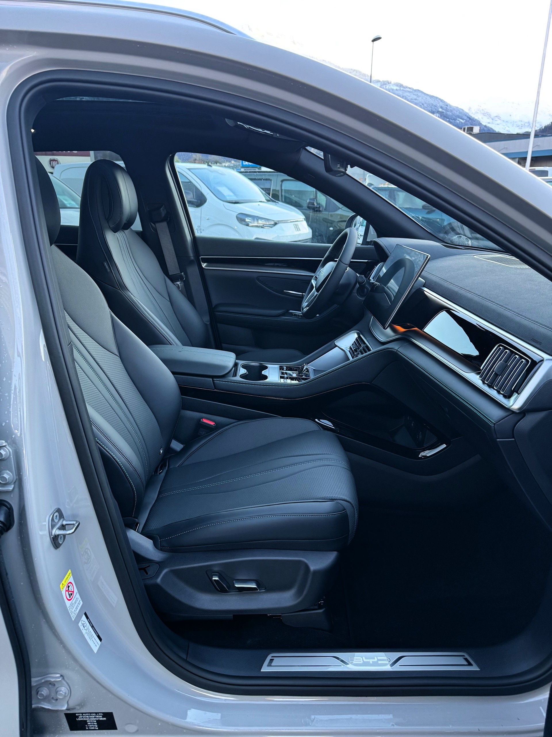 BYD Seal U DM-i Design AWD-image-17
