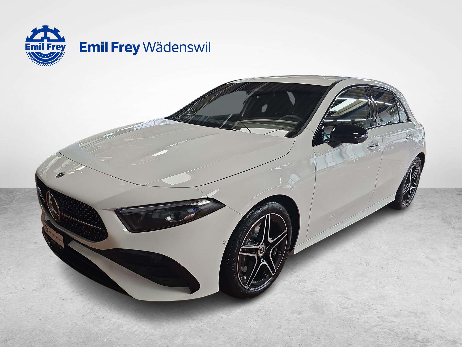MERCEDES-BENZ A 220 4MATIC AMG Line-image-9