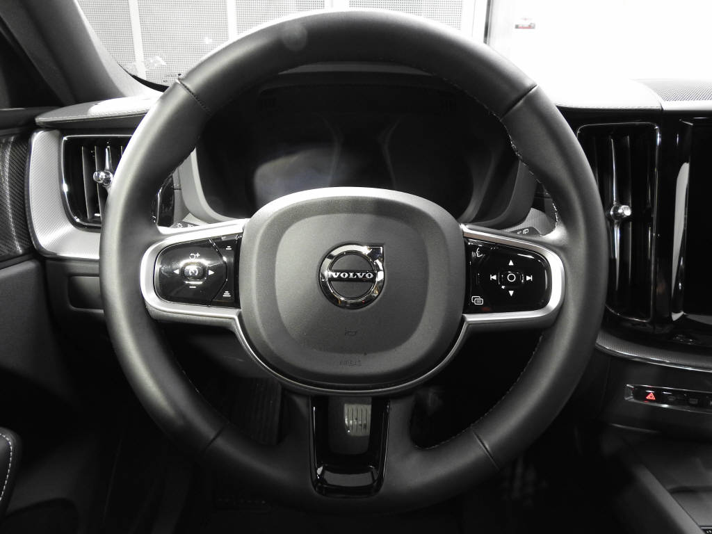 VOLVO XC60 2.0 T8 TE Polestar eAWD-image-5