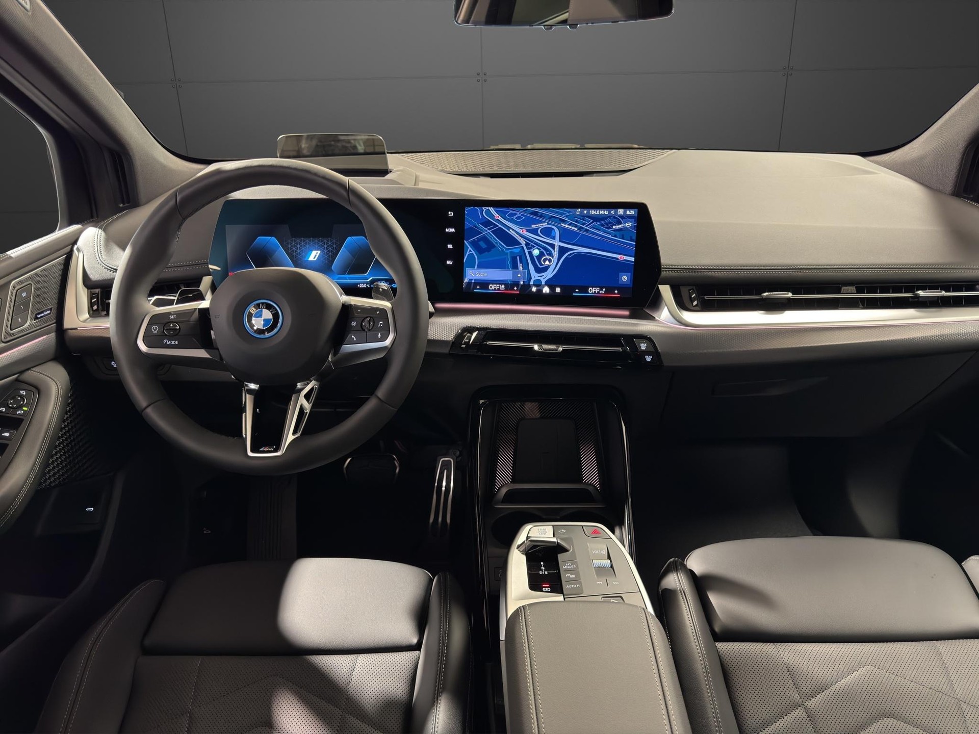BMW 230e xDrive Active Tourer-image-19