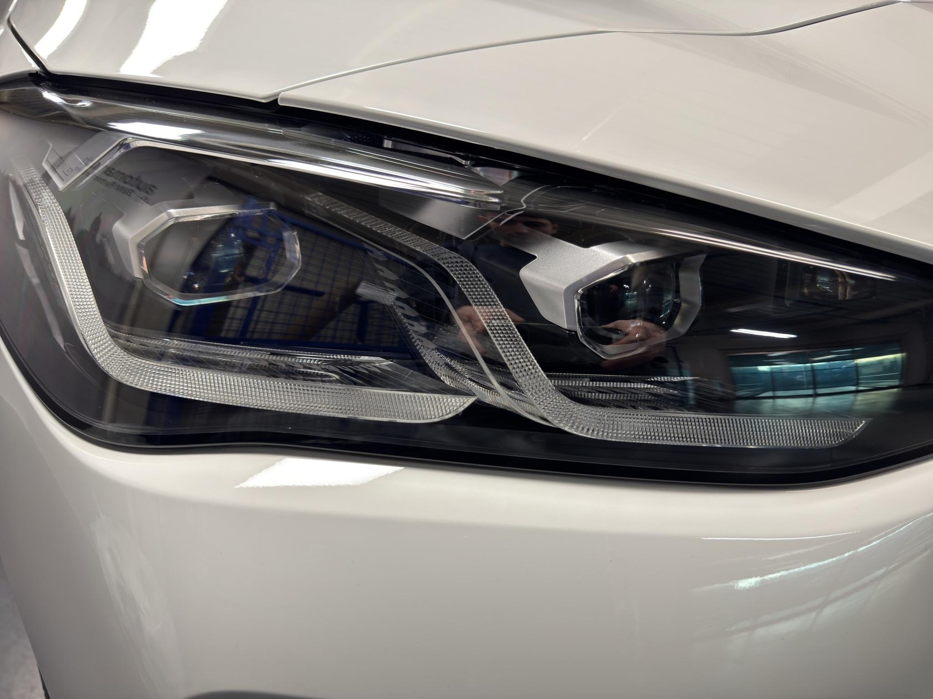 BMW 230e xDrive Active Tourer-image-5