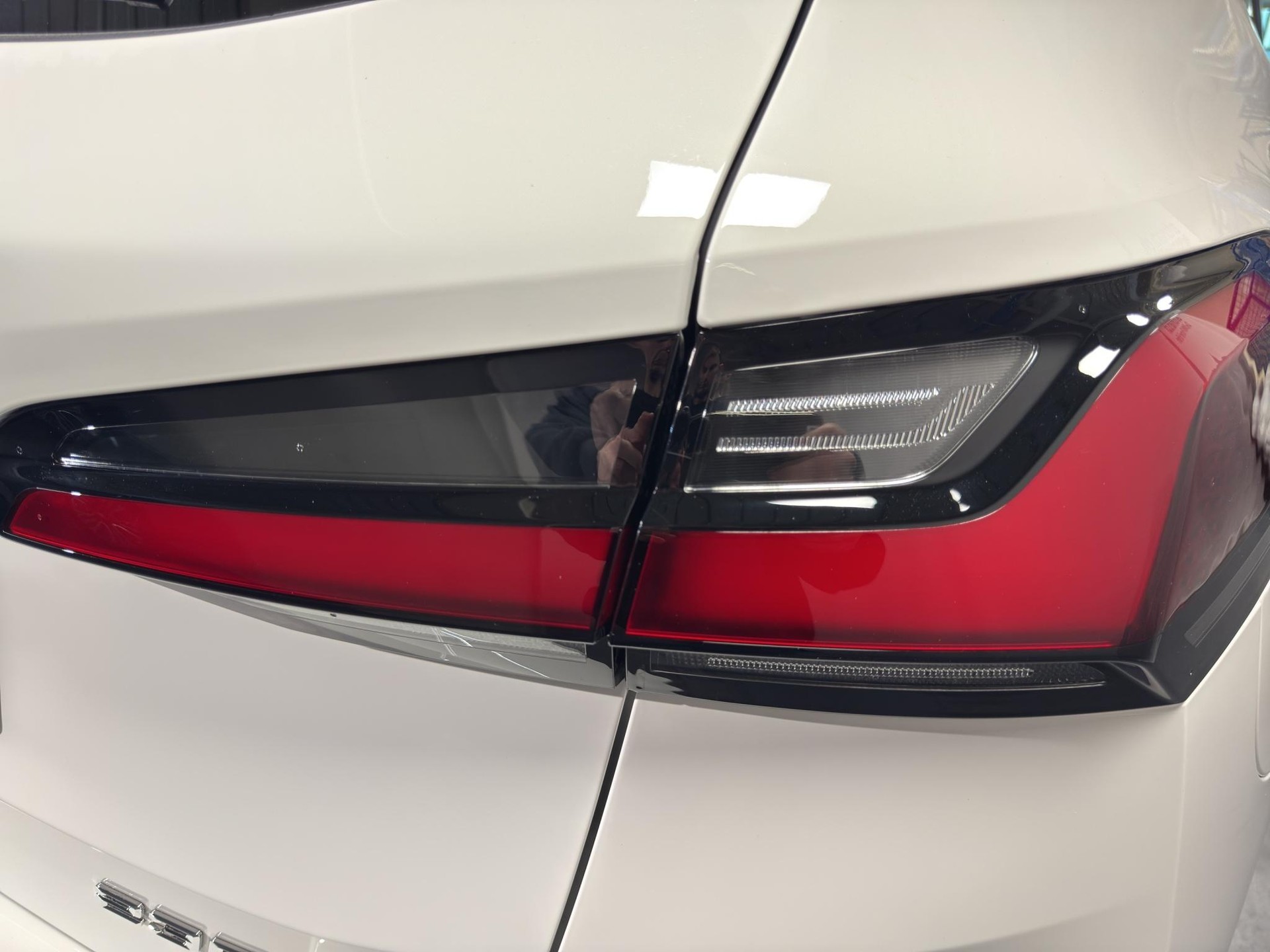 BMW 230e xDrive Active Tourer-image-6