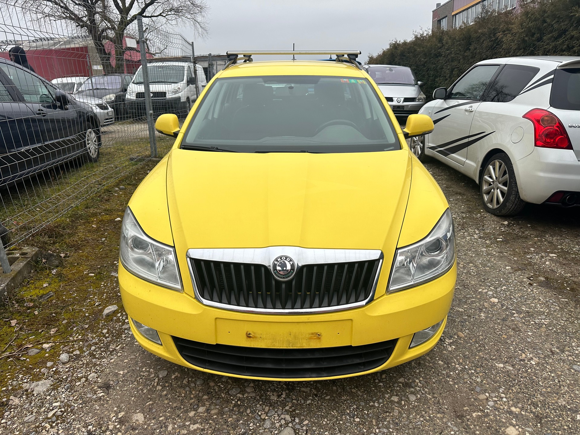 SKODA Octavia Combi 1.6 TDI Ambition 4x4-image-0