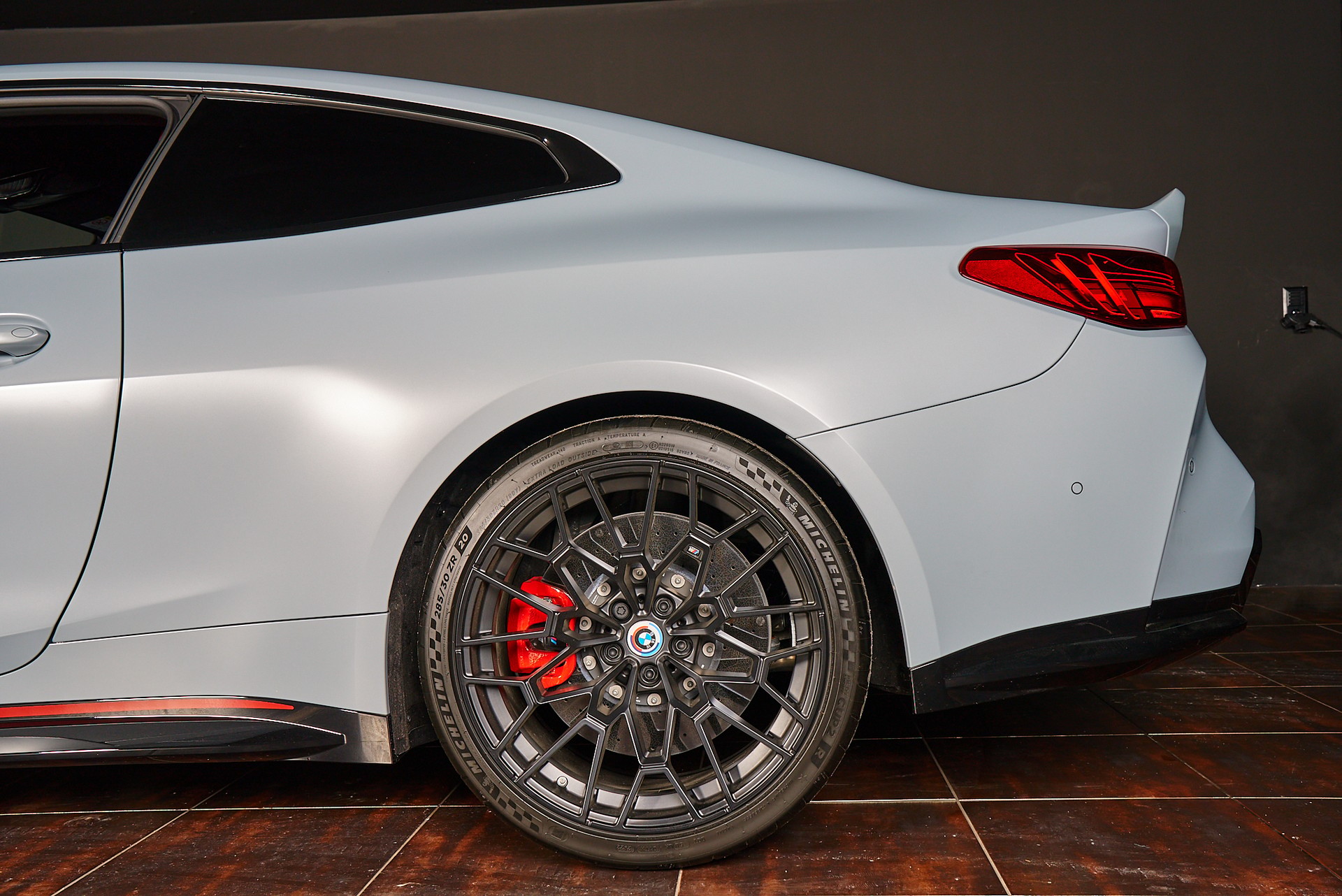 BMW M4 CSL Coupé-image-3